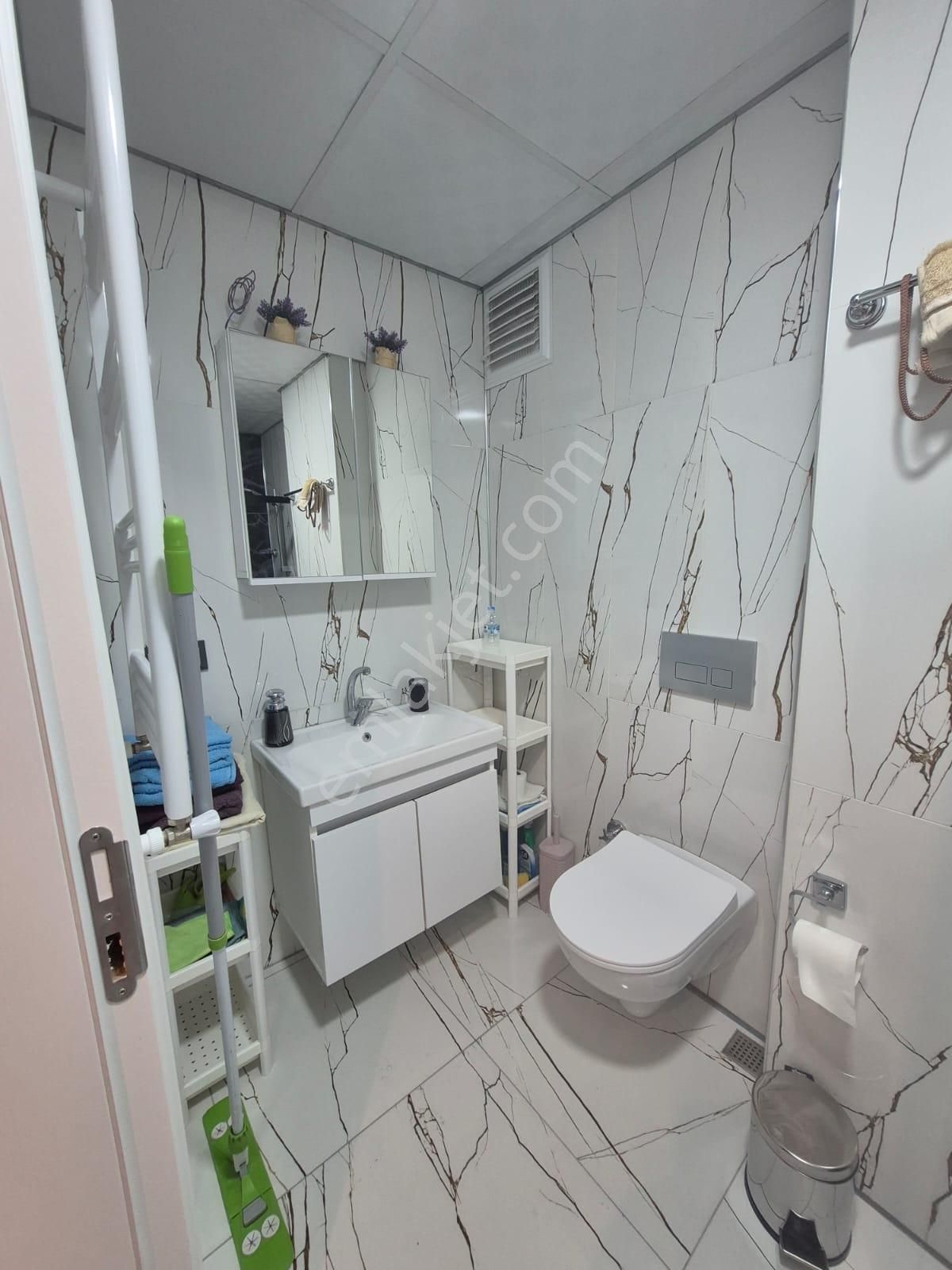 Rumeli World'den Burhaniye Merkezde Eşyalı Kiralık 1+1 Daire - Görsel 14