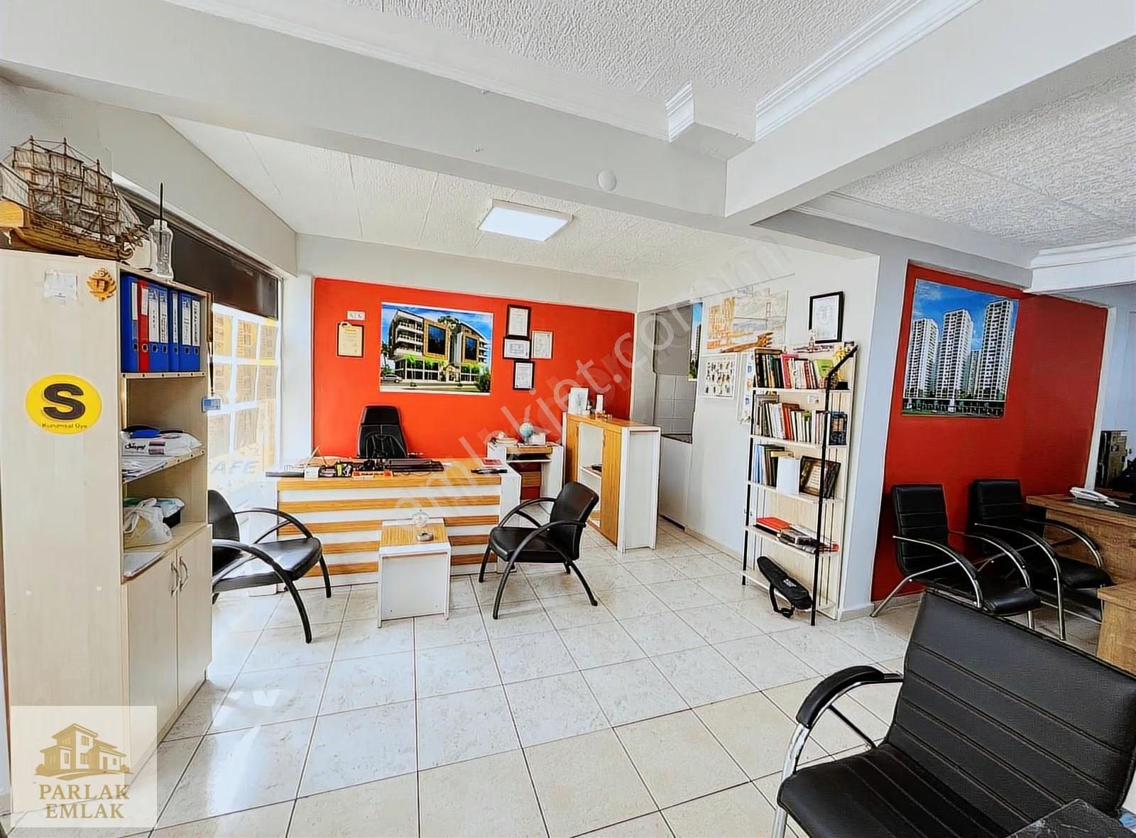 Parlak'tan Üsküdar En İşlek Caddede Prestijli Konumda Fırsat^^* - Görsel 13