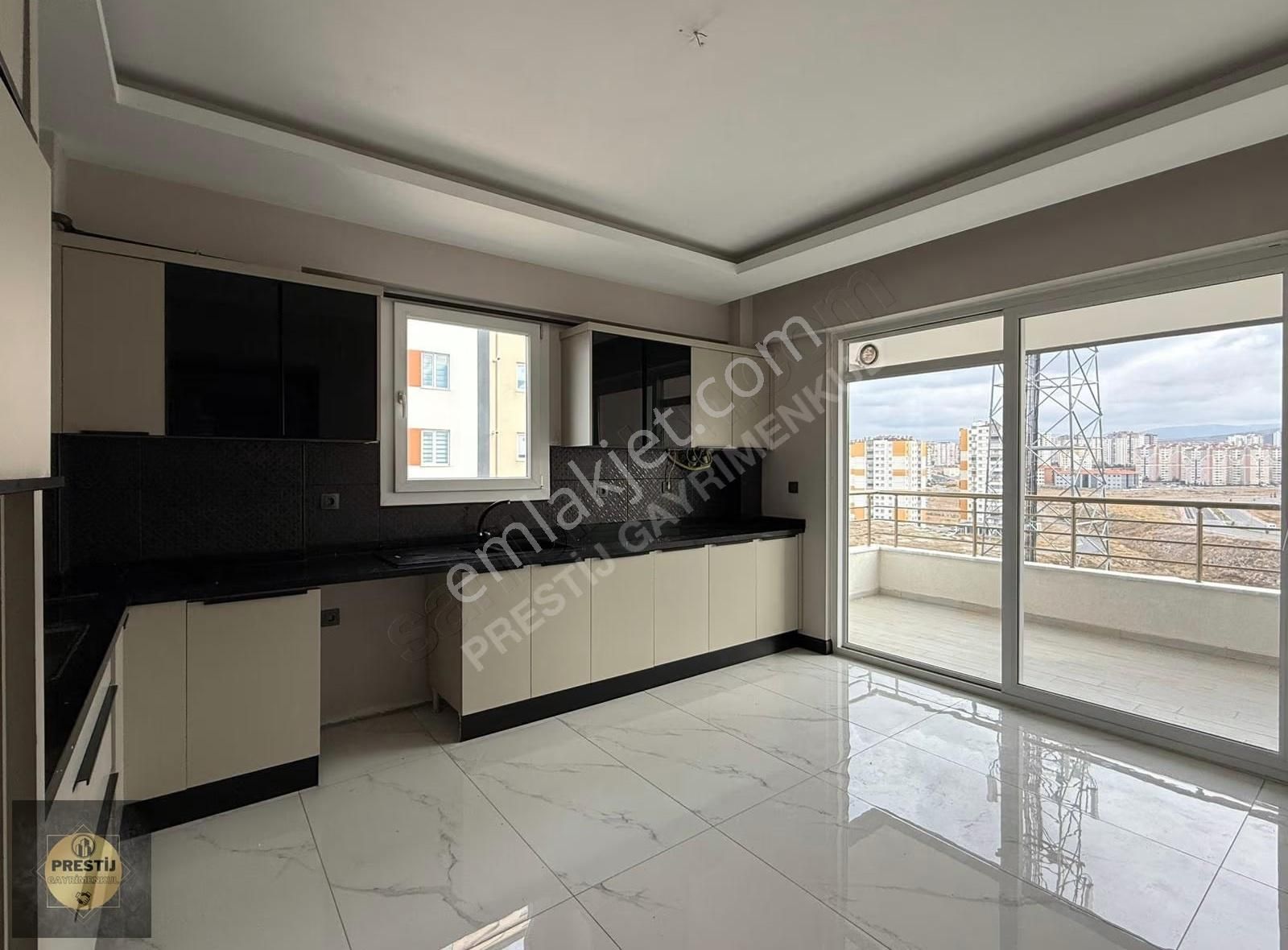 Hemen Oturulur Durumda Meskenli 4+1 220 M2 Geniş Oturumlu Daire - Görsel 7