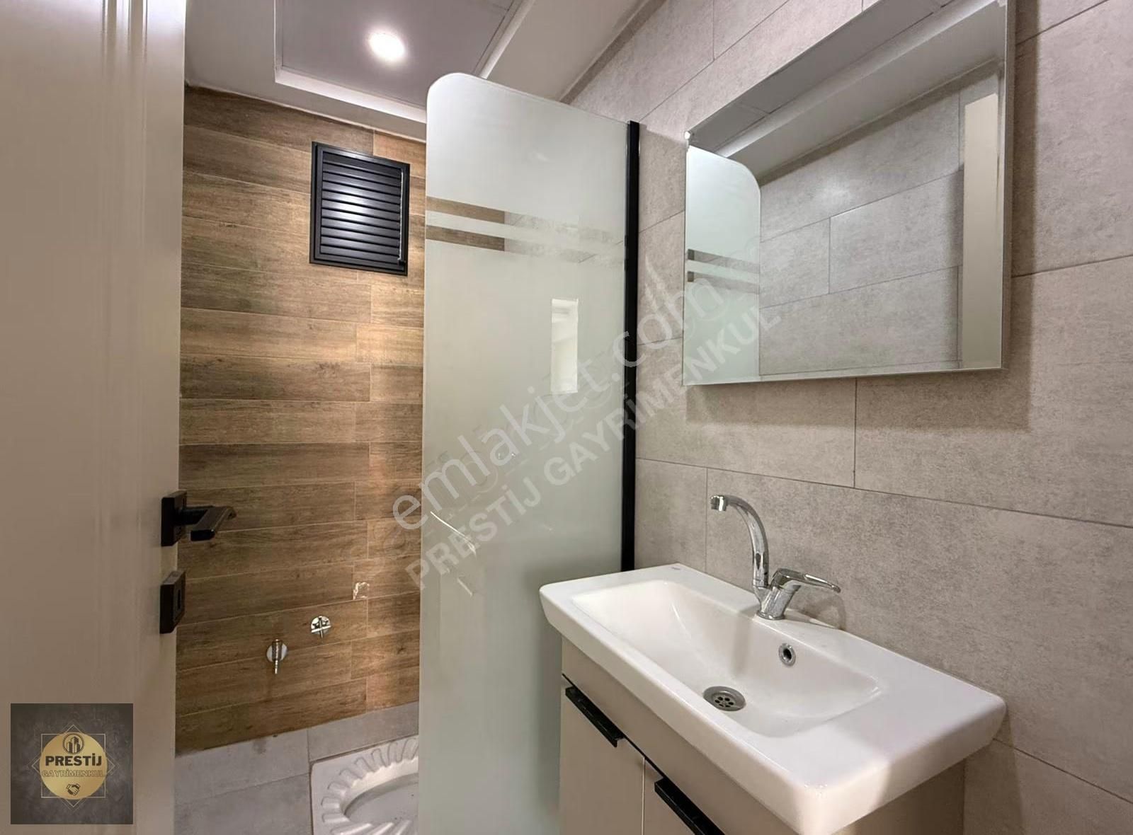 Hemen Oturulur Durumda Meskenli 4+1 220 M2 Geniş Oturumlu Daire - Görsel 4