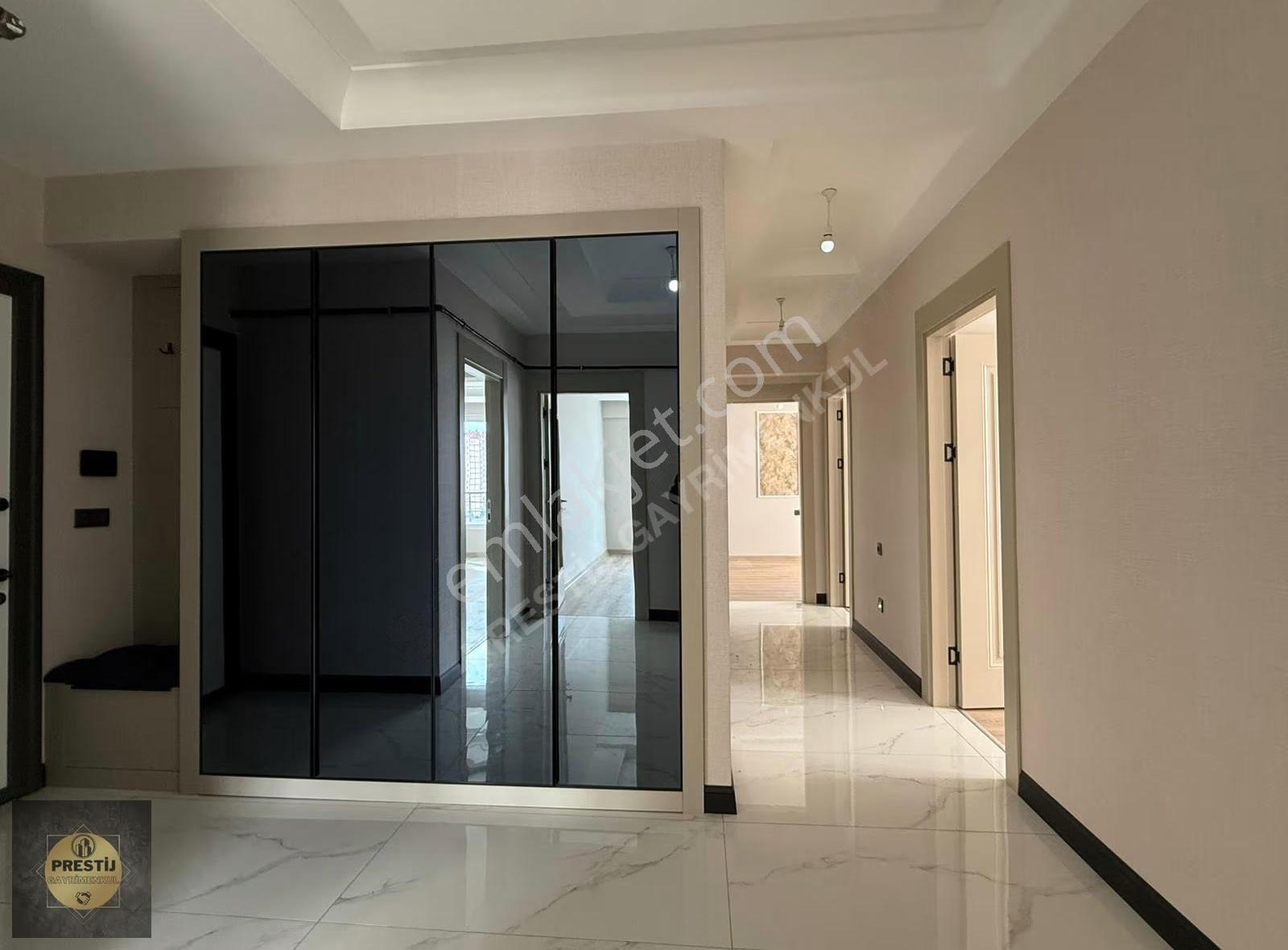 Hemen Oturulur Durumda Meskenli 4+1 220 M2 Geniş Oturumlu Daire - Görsel 17