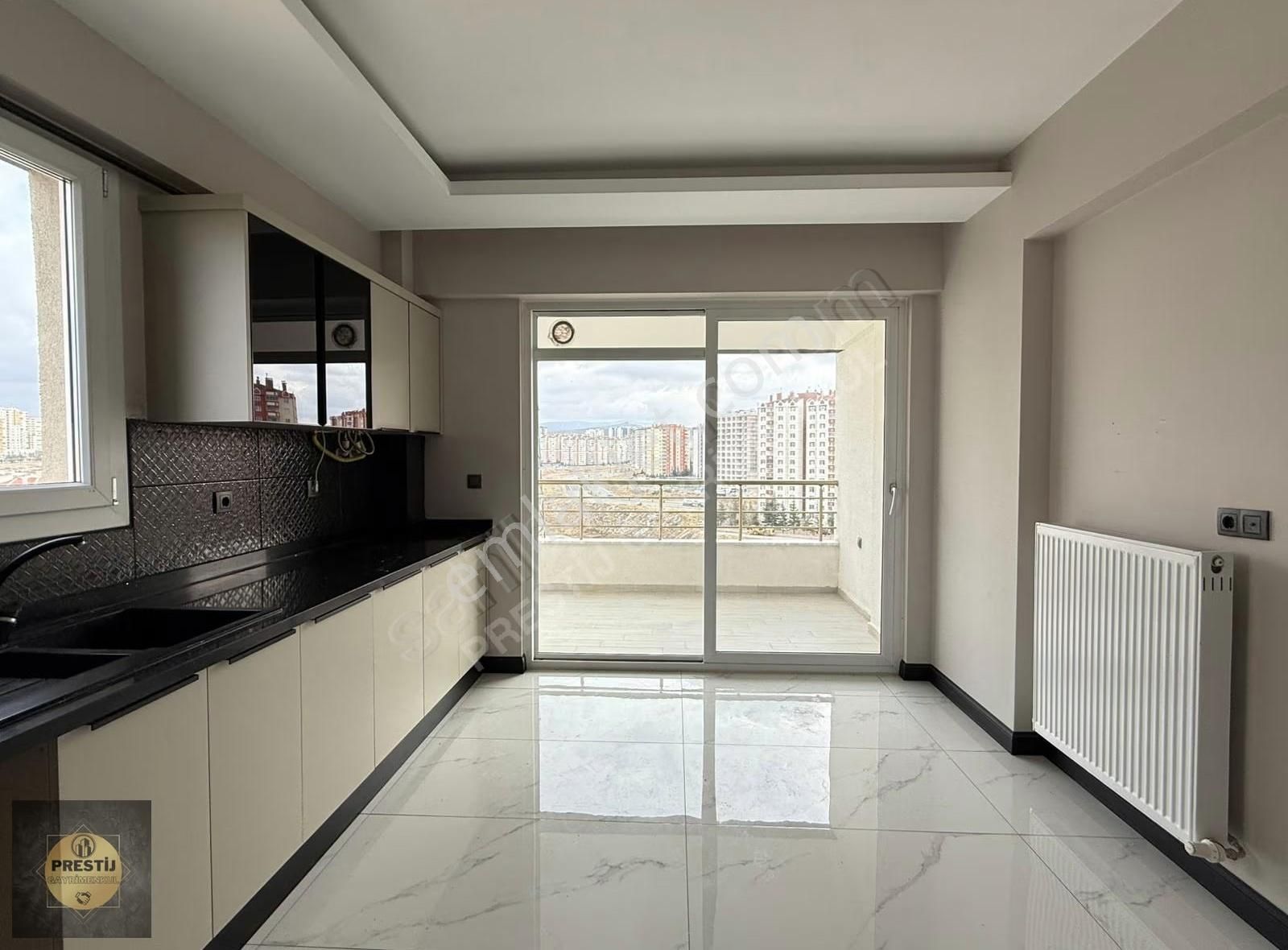 Hemen Oturulur Durumda Meskenli 4+1 220 M2 Geniş Oturumlu Daire - Görsel 16