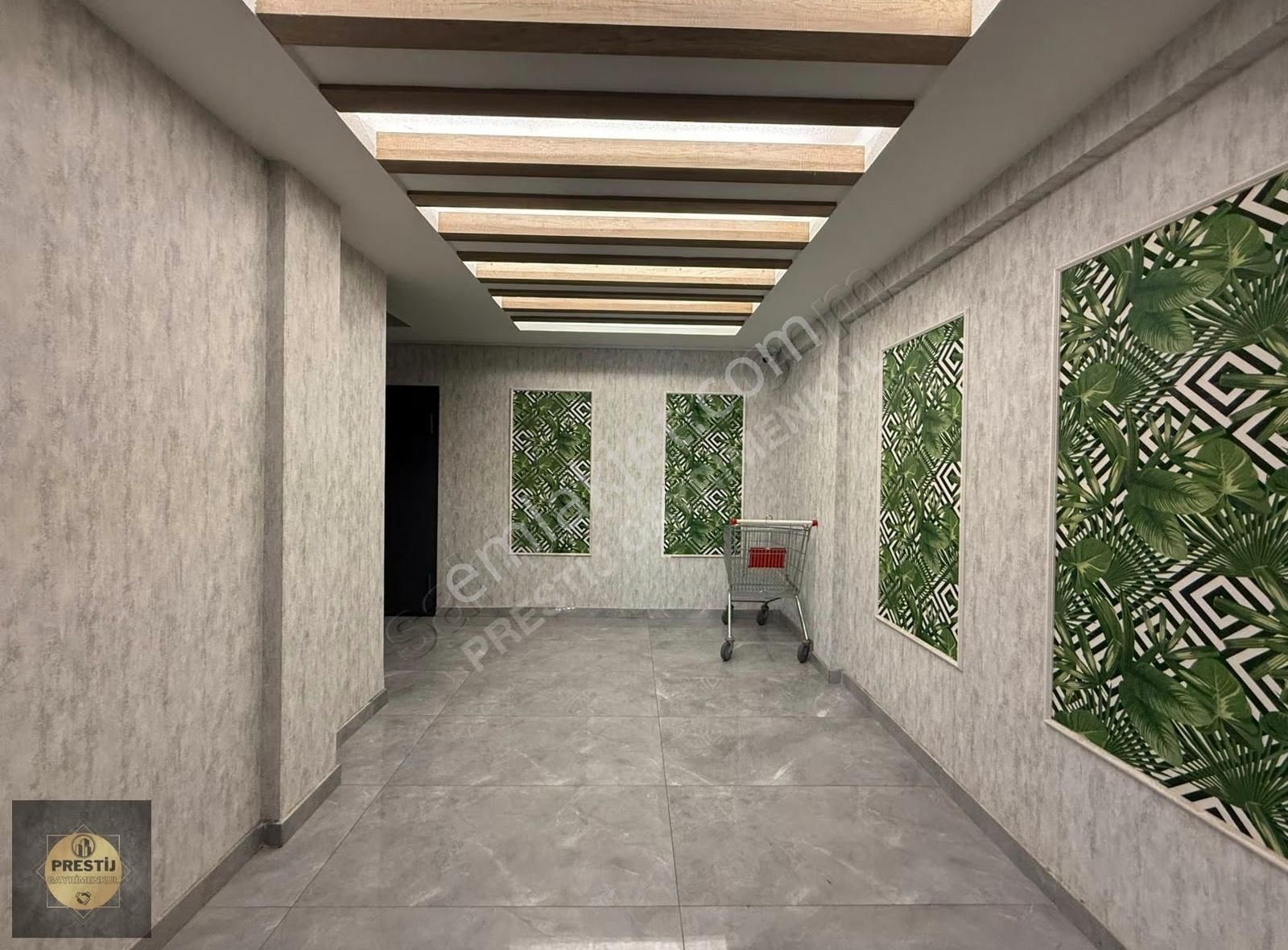 Hemen Oturulur Meskenli 3+1 175 M2 Giy. Odalı Ebv. Banyolu Daire - Görsel 12