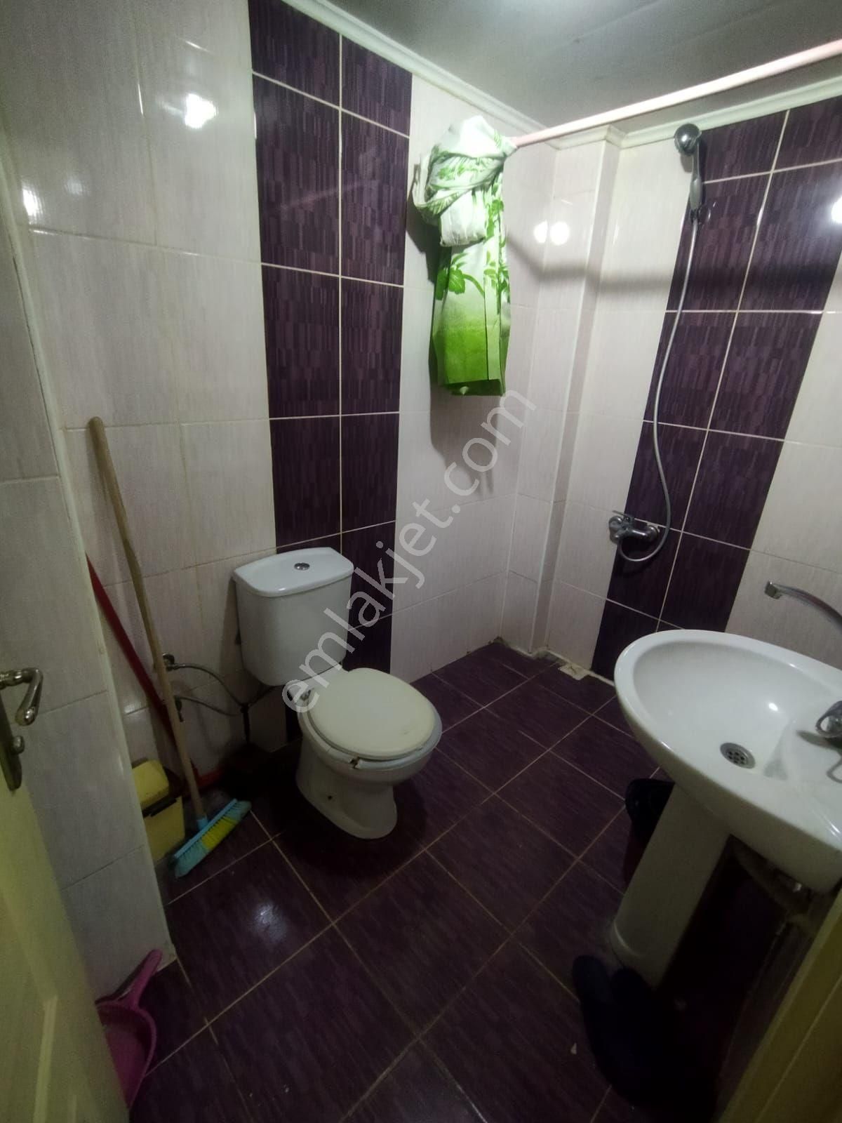 Sütlüce Mahallesi İskanlı Eşyalı Kiracılı Satılık 1+1 - Görsel 4