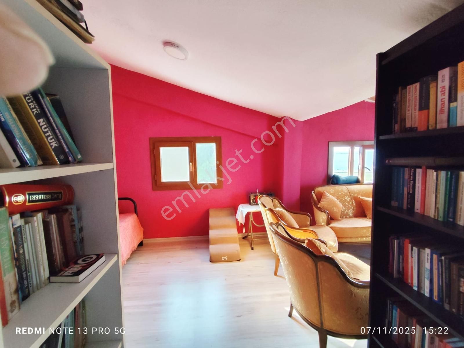 Ayvalık Altınova’da Deniz Manzaralı 3+1 Tripleks Villa - Görsel 27