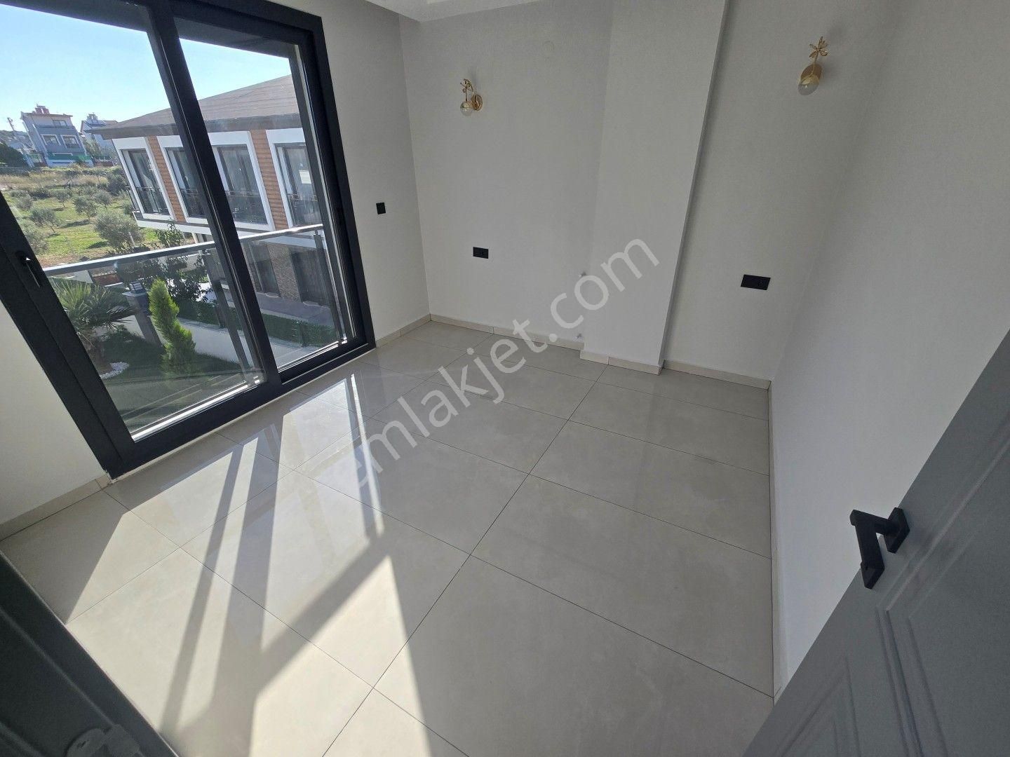 Didim Hisarda Satilik 3+1 Yazlik Villa - Görsel 15