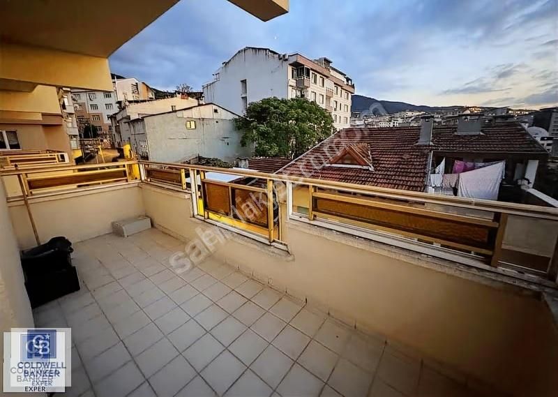 Hüdavendigar'da Mükemmel Konum'da Satılık Daire - Görsel 6