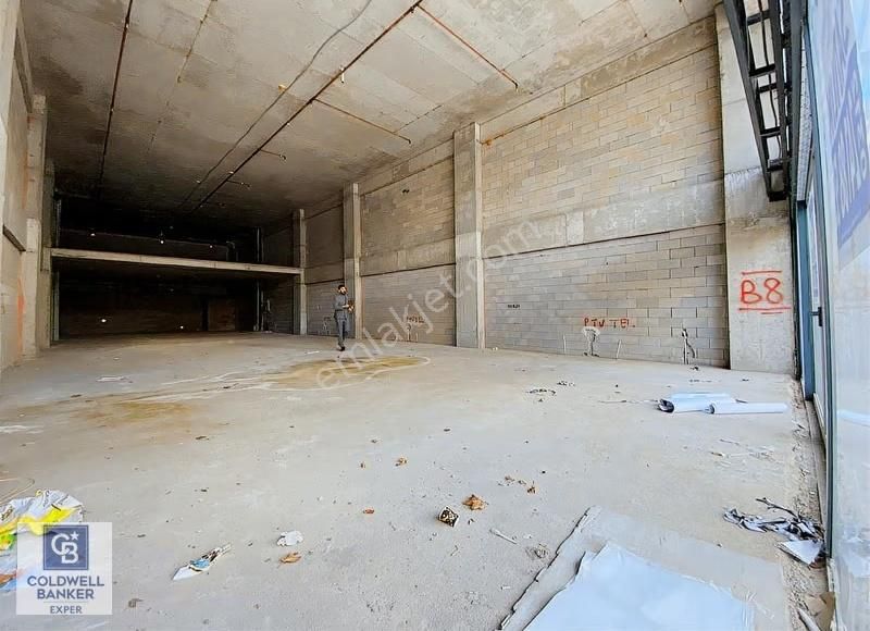 Anadolu Bulvarı Autozone Prestijli Galeriler İçin Kiralık Dükkan - Görsel 2