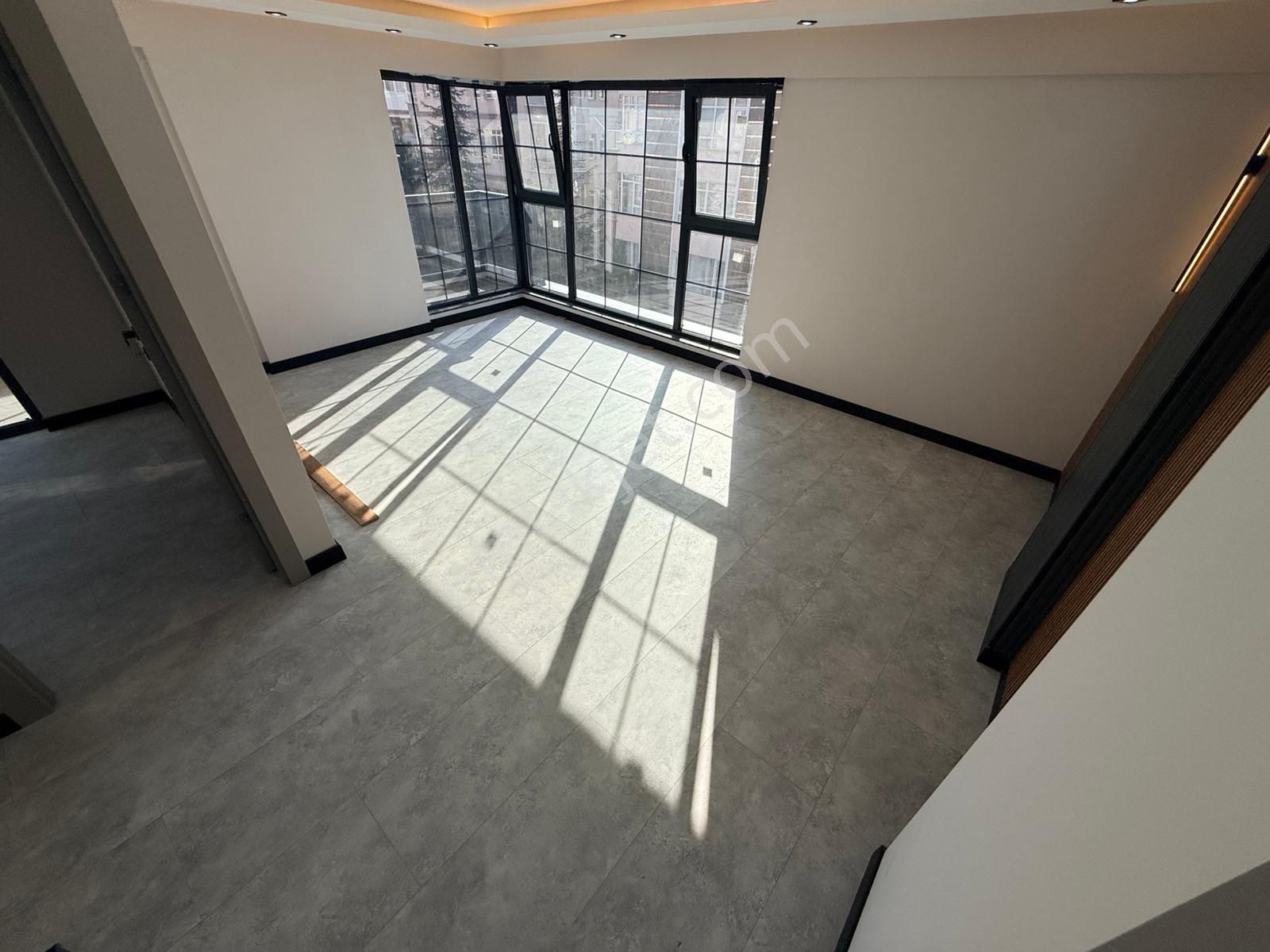 Lüxova'dan Tunalı Yakını Sıfır Ultra Lüx Yapılı 3+1 Kupon Dublex - Görsel 15