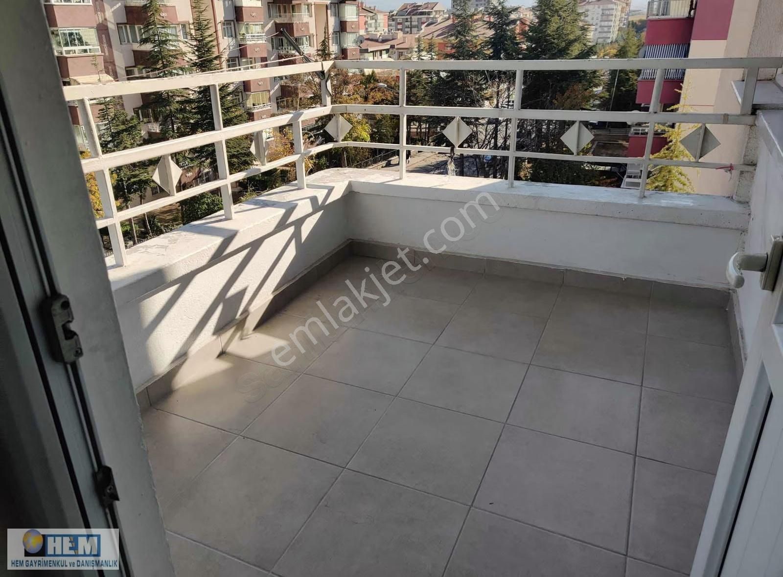 Ostim Serhat Mahallesinde 150 Evler Sitesinde Kiralık 3+1 Daire - Görsel 7