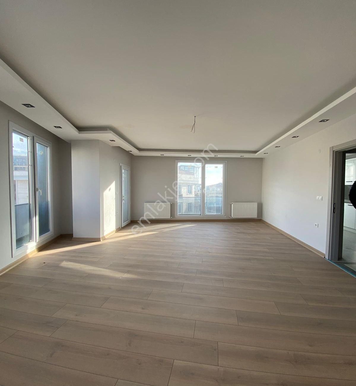 Avcılar Merkezde 3+2 Sıfır Kullanışlı Dublex - Görsel 7