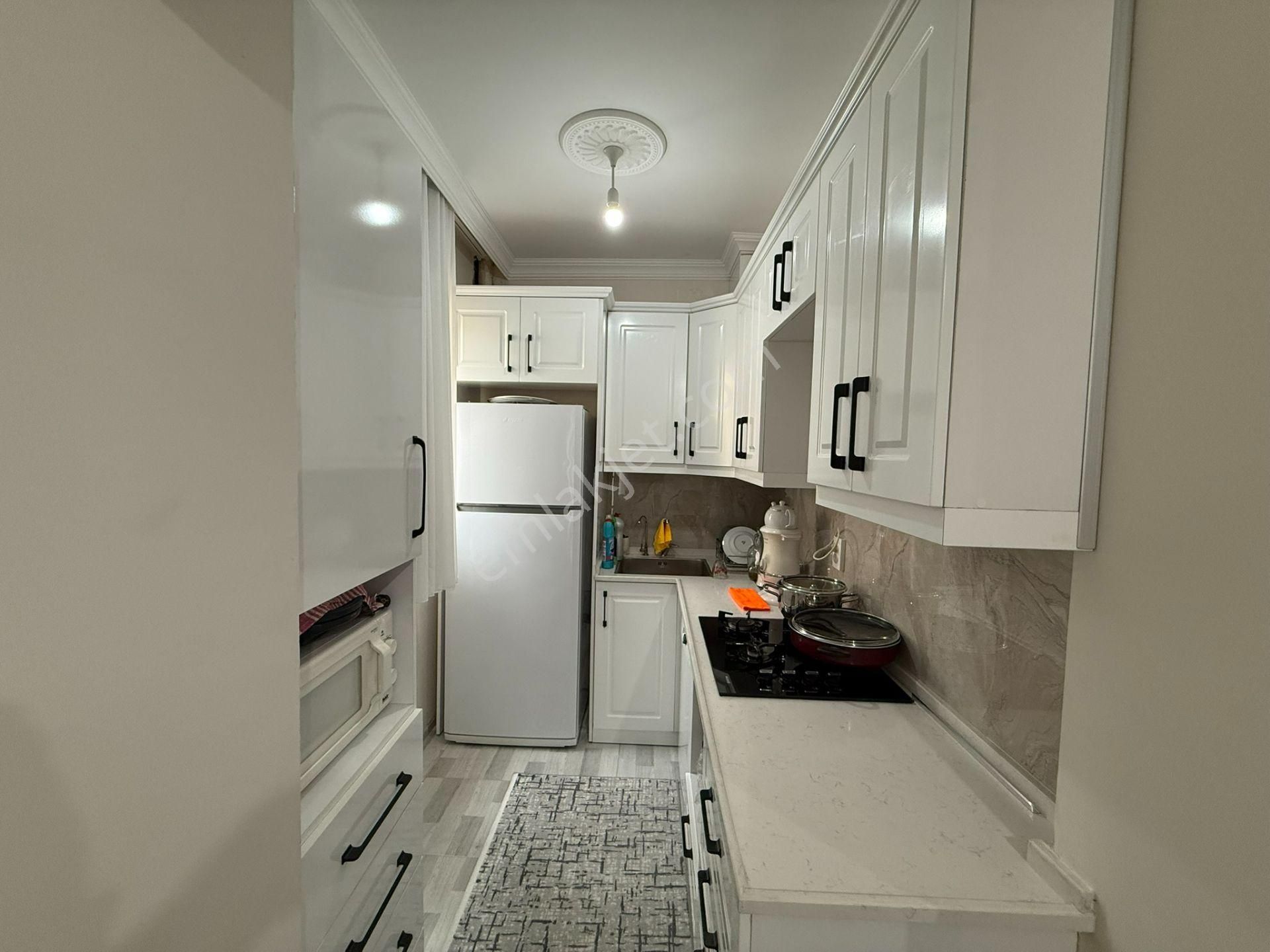 Bornova Mevlana Mahallesi'nde 2+1 Satılık Daire - Görsel 8