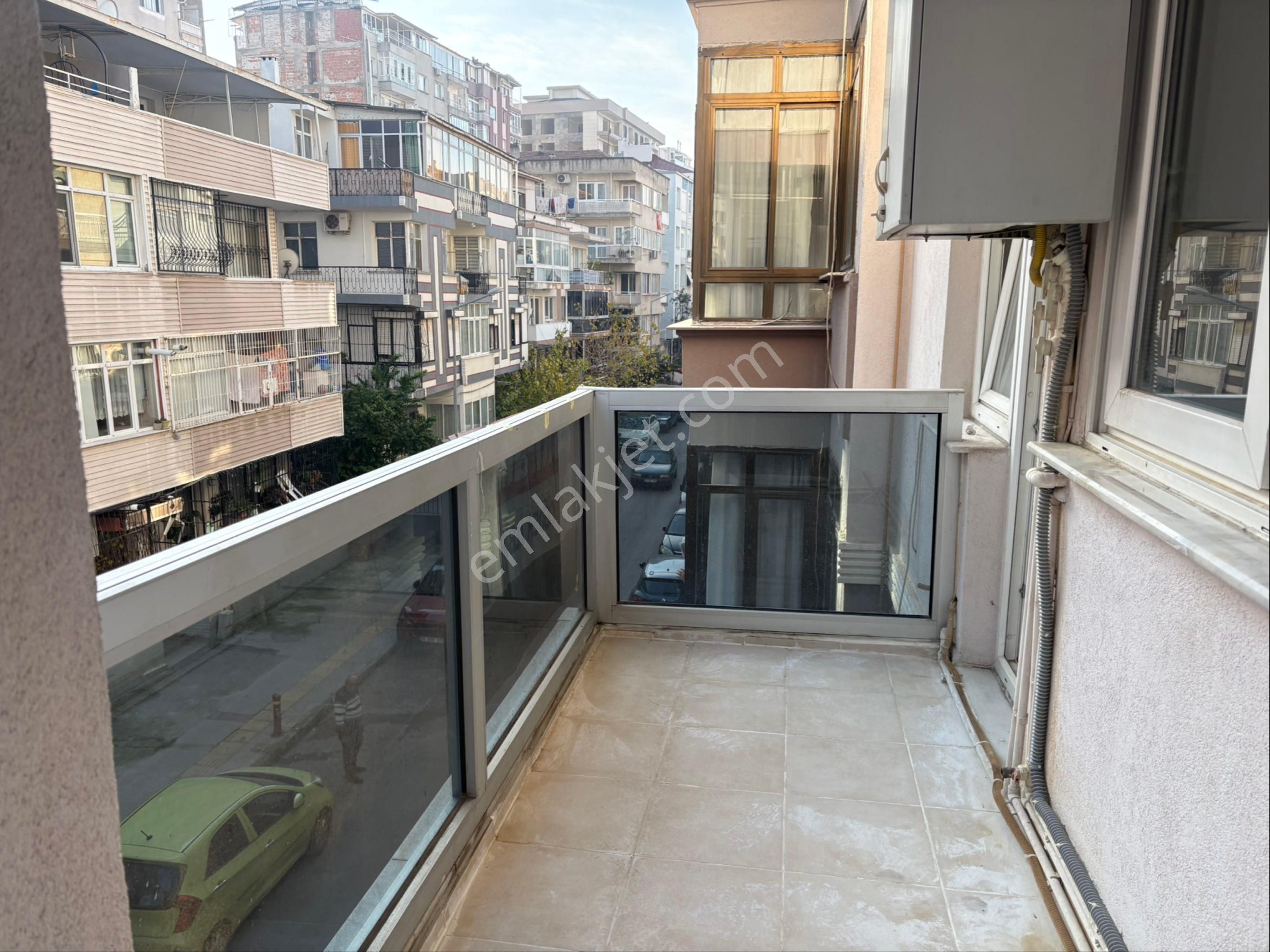 İzmir İnönü Cadde Paraleli Hatay Askeri Hastane Yanı 3+1 Kombili Kiralık Daire - Görsel 15