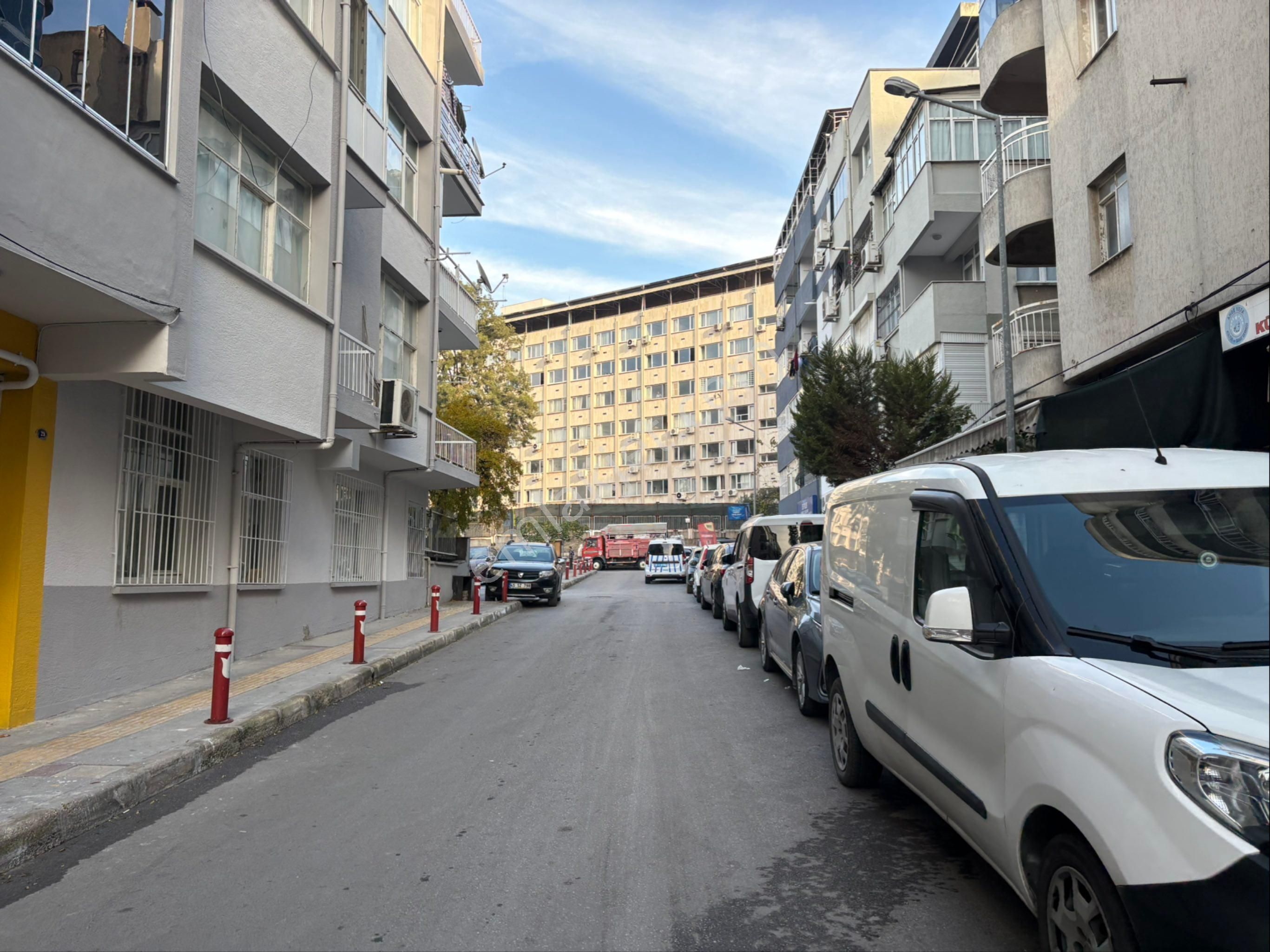 İzmir İnönü Cadde Paraleli Hatay Askeri Hastane Yanı 3+1 Kombili Kiralık Daire - Görsel 31