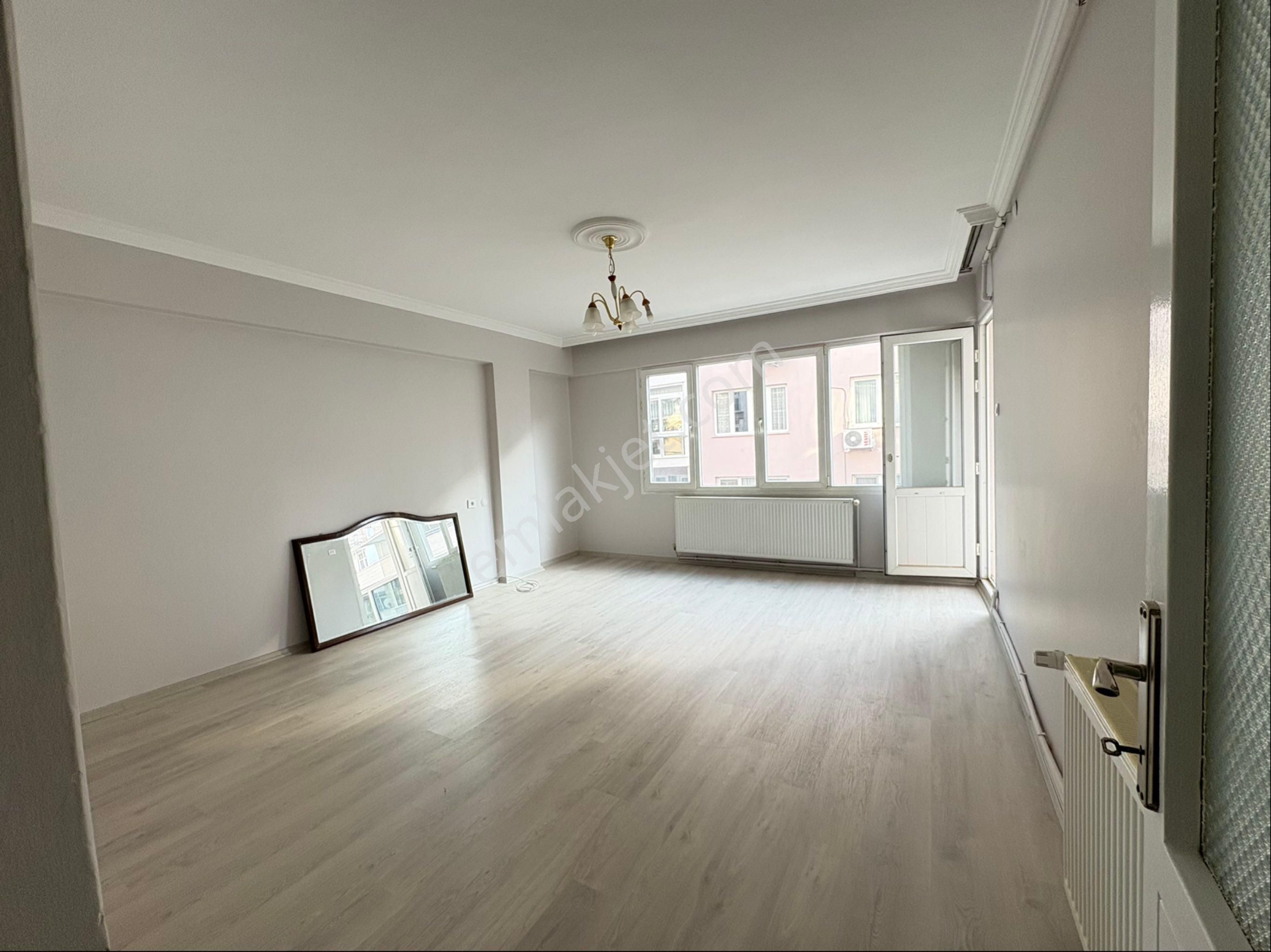 İzmir İnönü Cadde Paraleli Hatay Askeri Hastane Yanı 3+1 Kombili Kiralık Daire - Görsel 2