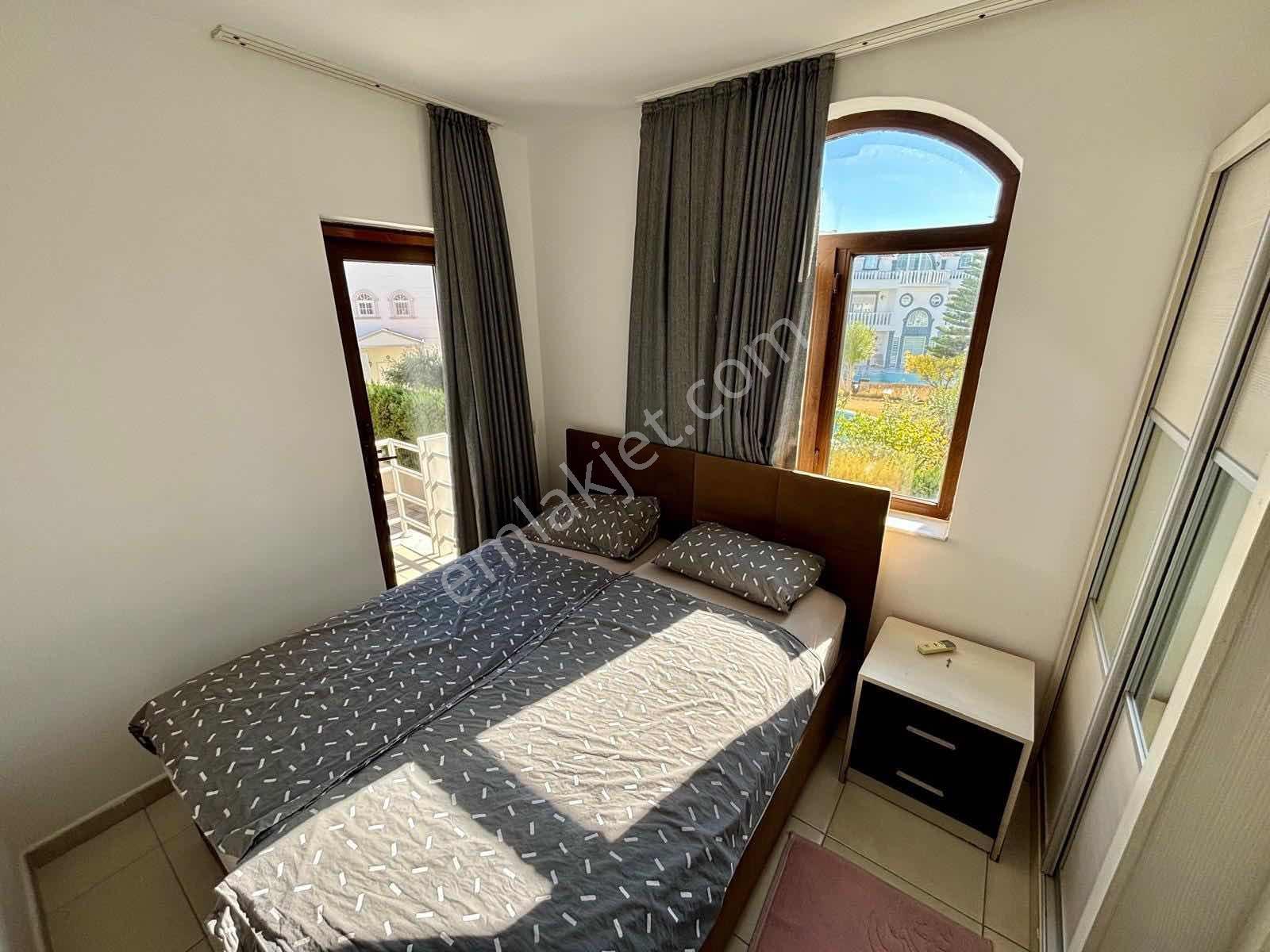 Belek'te Lüks Site İçinde 3+1 Şömineli Triplex Kiralık Villa - Görsel 9