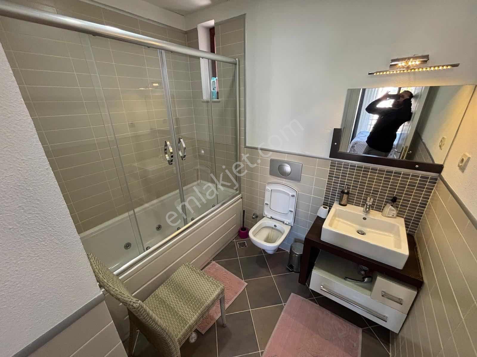 Belek'te Lüks Site İçinde 3+1 Şömineli Triplex Kiralık Villa - Görsel 7