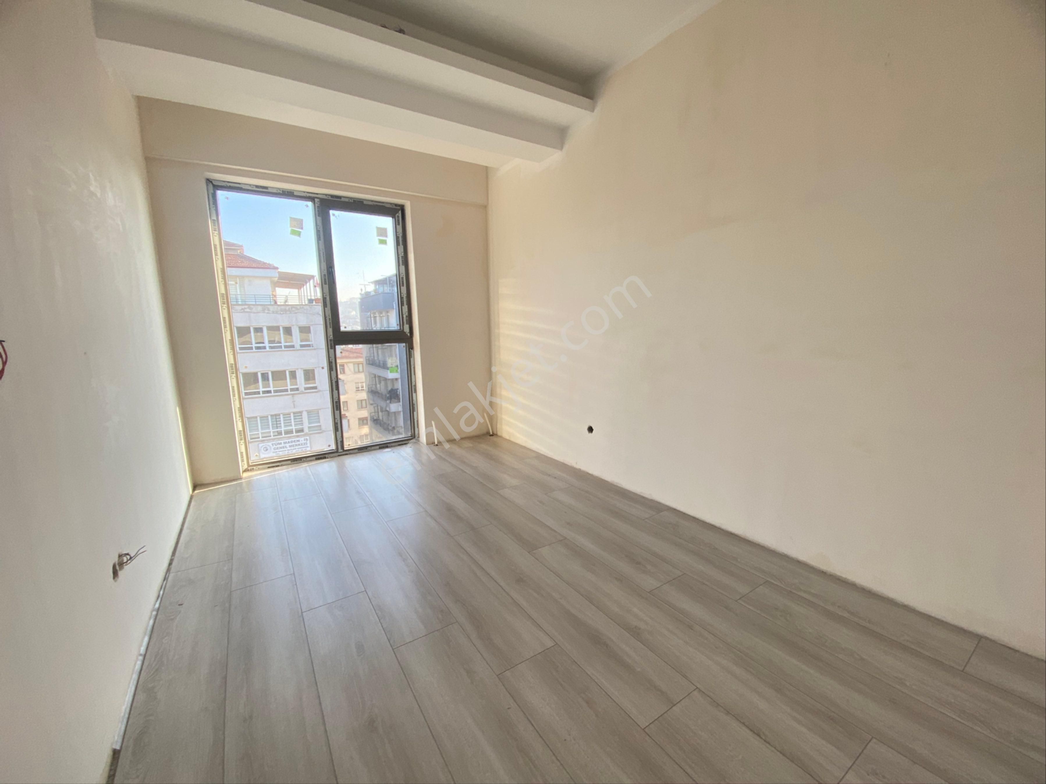 Ankara'nın Kalbi Kızılay'da Satılık Kapalı Garajlı Asansörlü 1+1 - Görsel 9