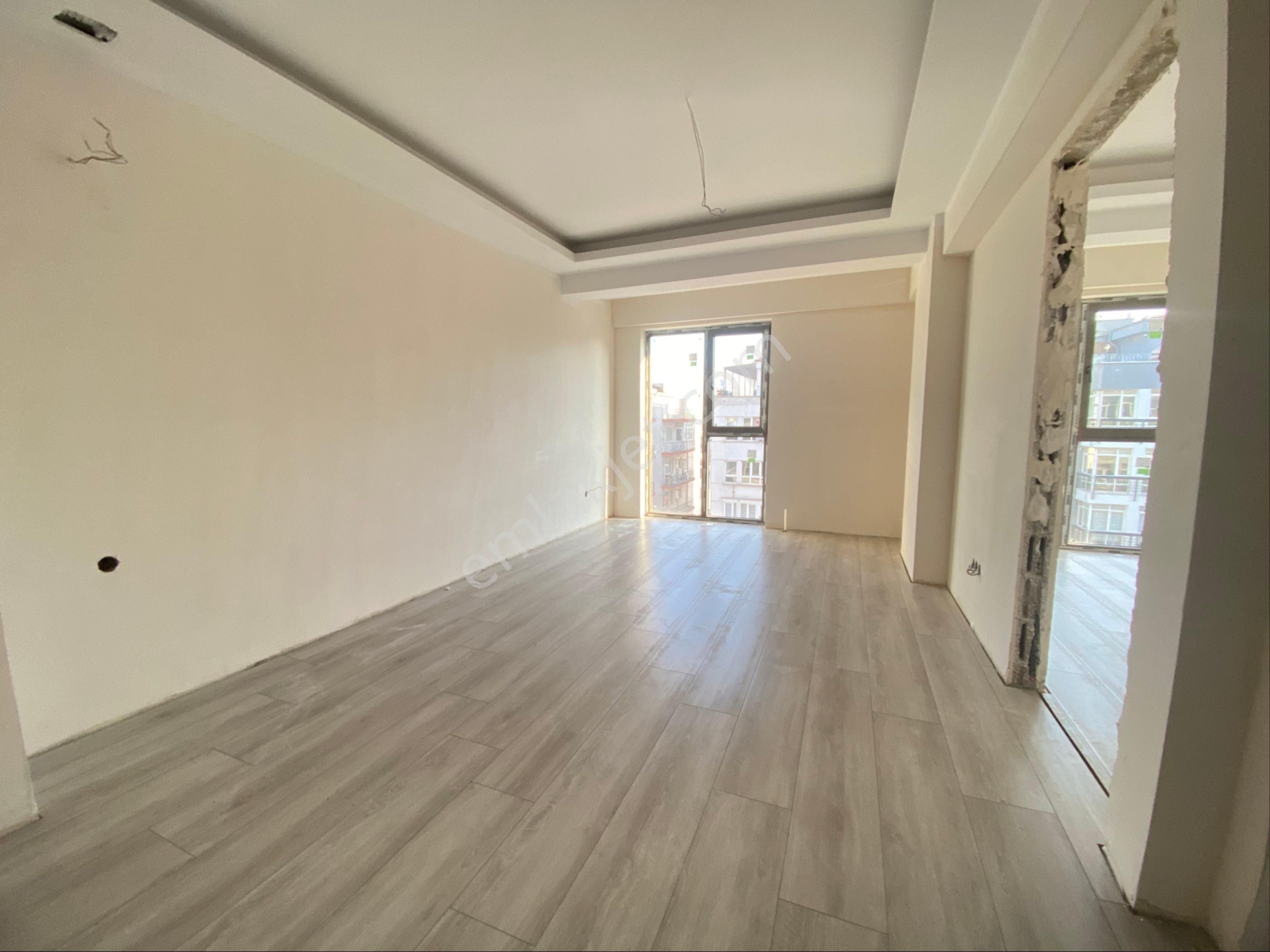 Ankara'nın Kalbi Kızılay'da Satılık Kapalı Garajlı Asansörlü 1+1 - Görsel 2