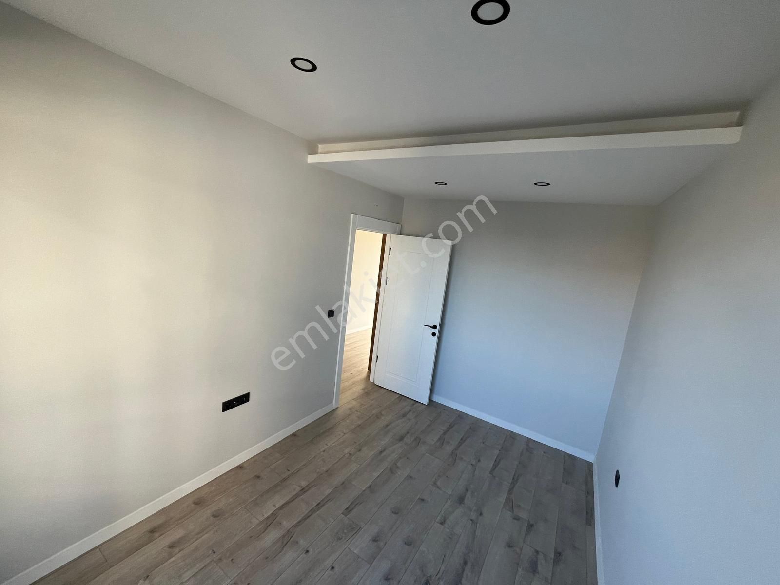 Altıntaşta Havuzlu Kapalı Otoparklı Ferah Daire - Görsel 4