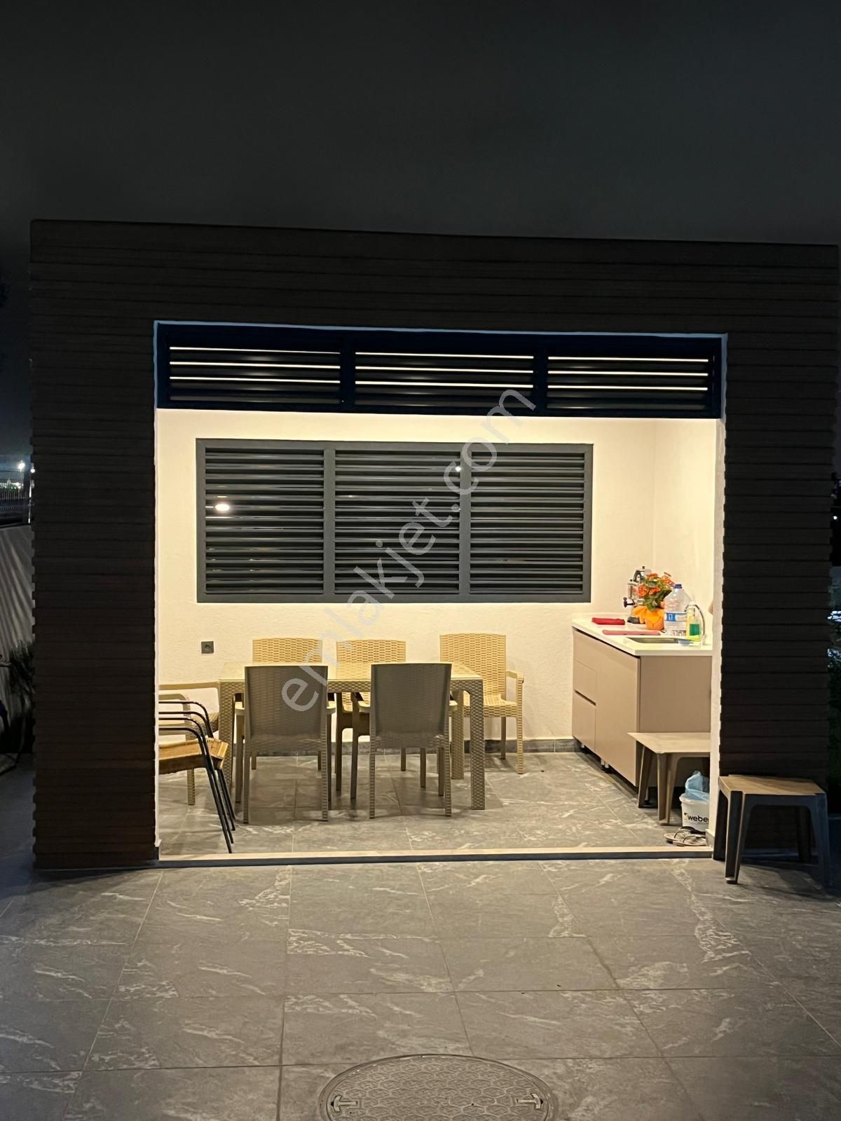 Altıntaşta Havuzlu Kapalı Otoparklı Ferah Daire - Görsel 7