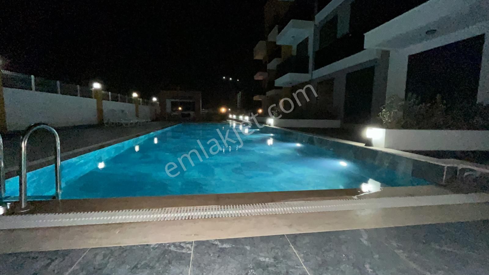 Altıntaşta Havuzlu Kapalı Otoparklı Ferah Daire - Görsel 6