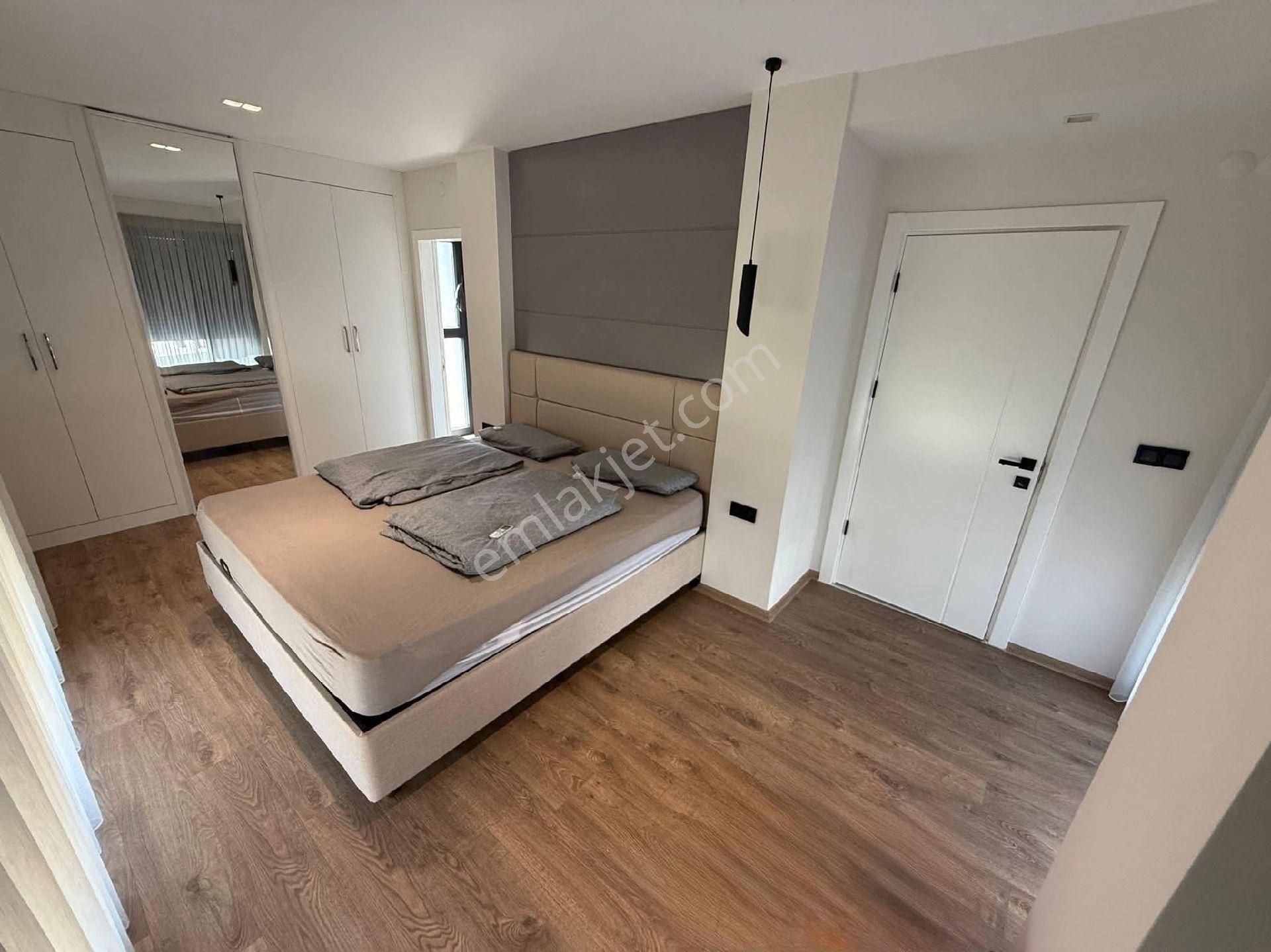 Kuşadasında Plaja Yakın Özel Havuzlu Ful Eşyalı Otoparklı Villa - Görsel 25