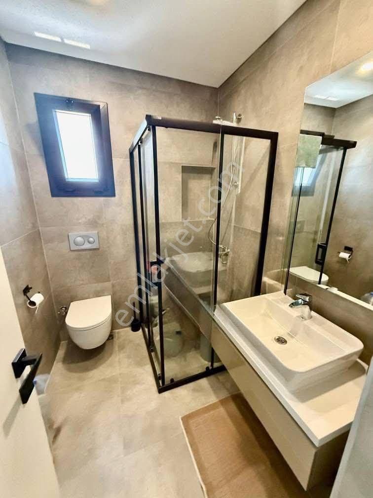 Kuşadasında Plaja Yakın Özel Havuzlu Ful Eşyalı Otoparklı Villa - Görsel 15