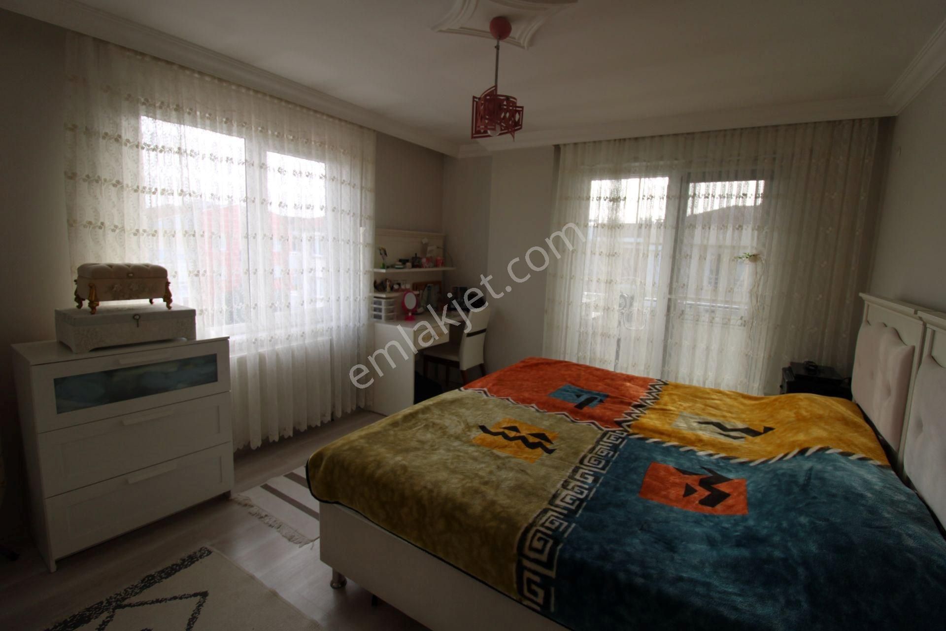 Startkey Yön Den Bahçelievlerde Satılık 3+1 160 M2 - Görsel 15