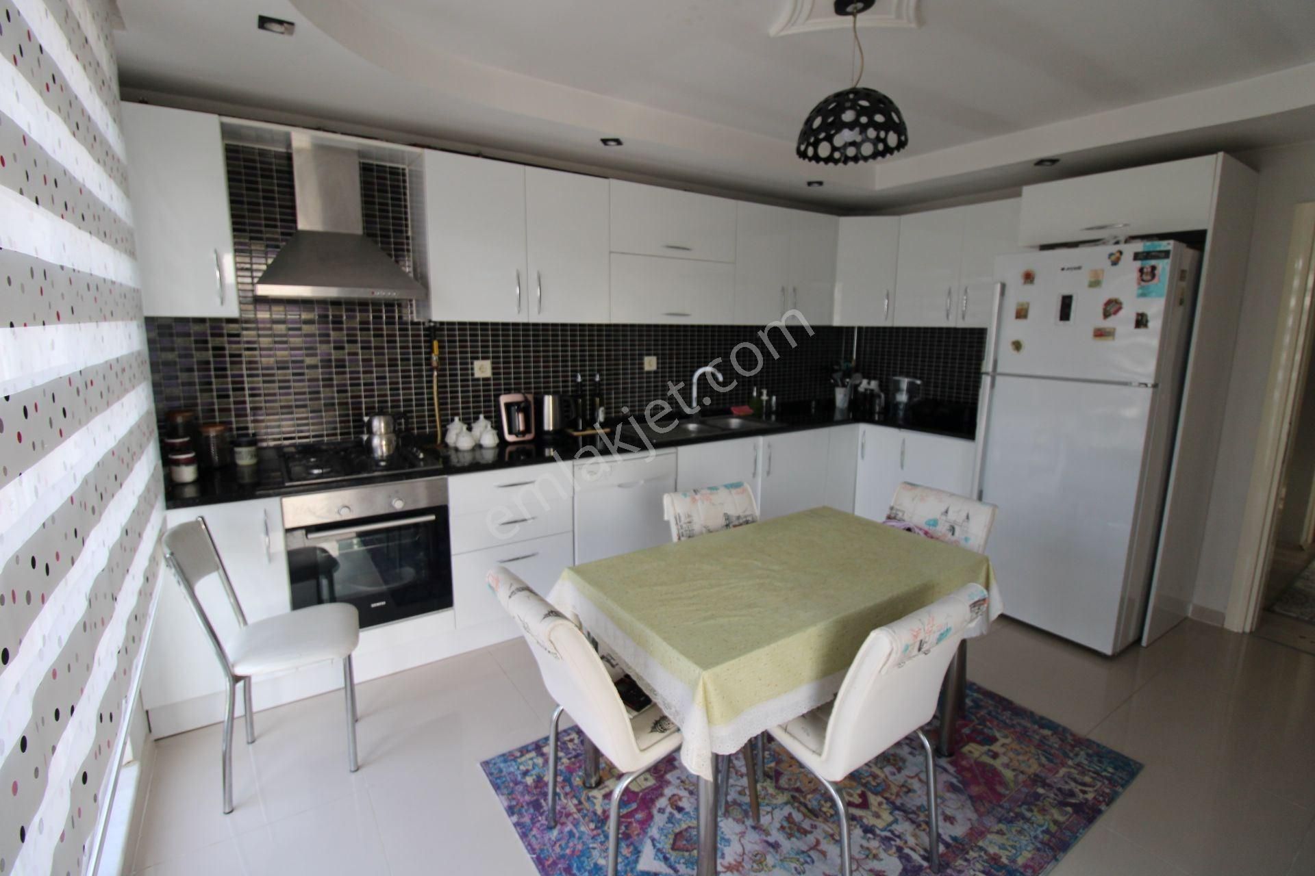 Startkey Yön Den Bahçelievlerde Satılık 3+1 160 M2 - Görsel 25