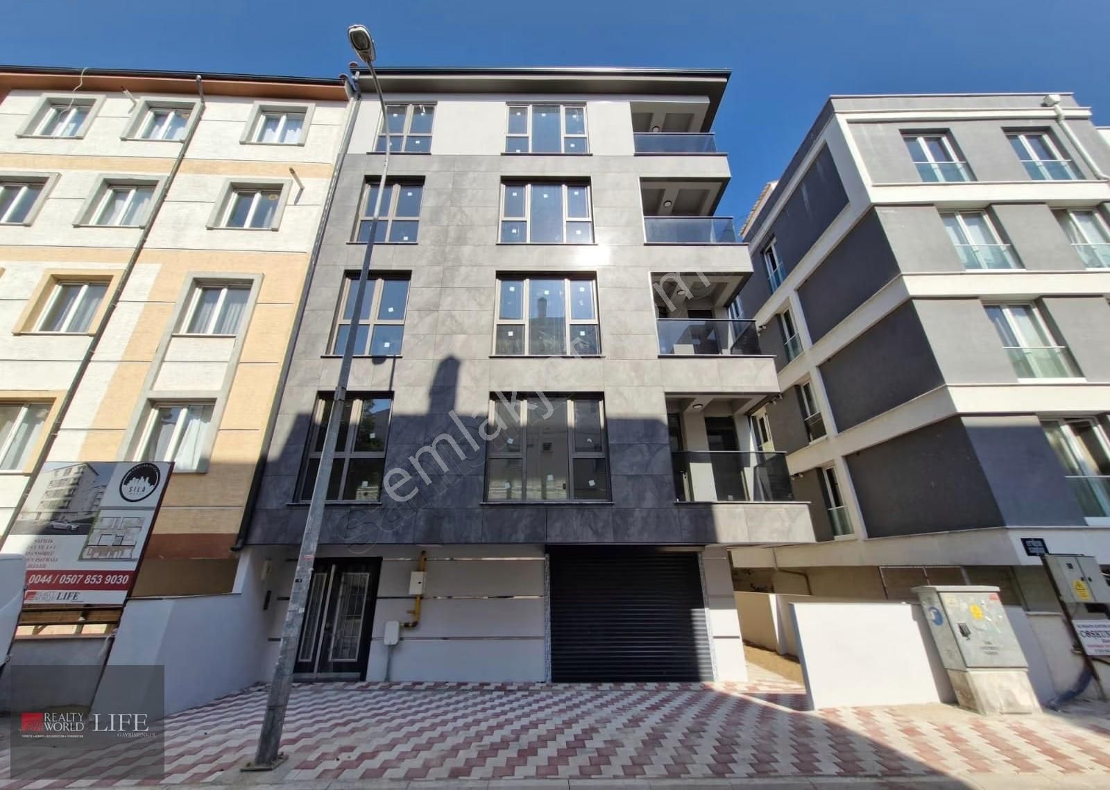 Rw Lıfe// Bahçelievler Mah. Plevne Sk. Satılık Sıfır 2+1 Daire