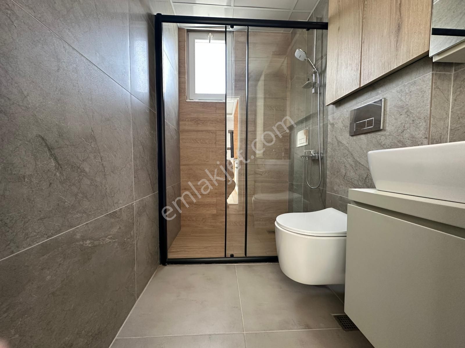 Altıntaşta Caddeye Yakın Havuzlu Katta Satılık Daire - Görsel 8