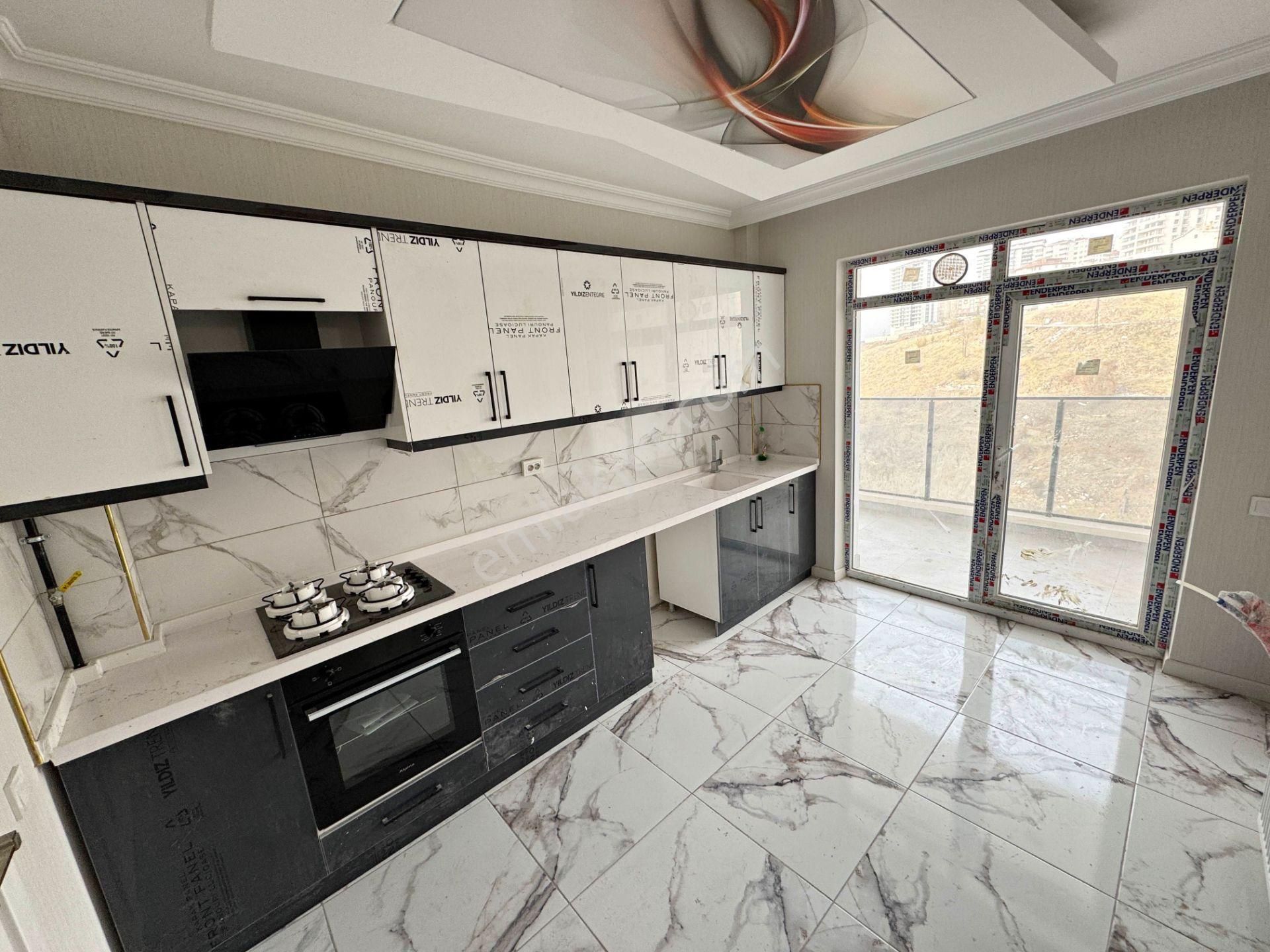 Sıfır 3+1 Site İçinde Cadde Üzeri Manzaralı K.otopark İskanlı - Görsel 5