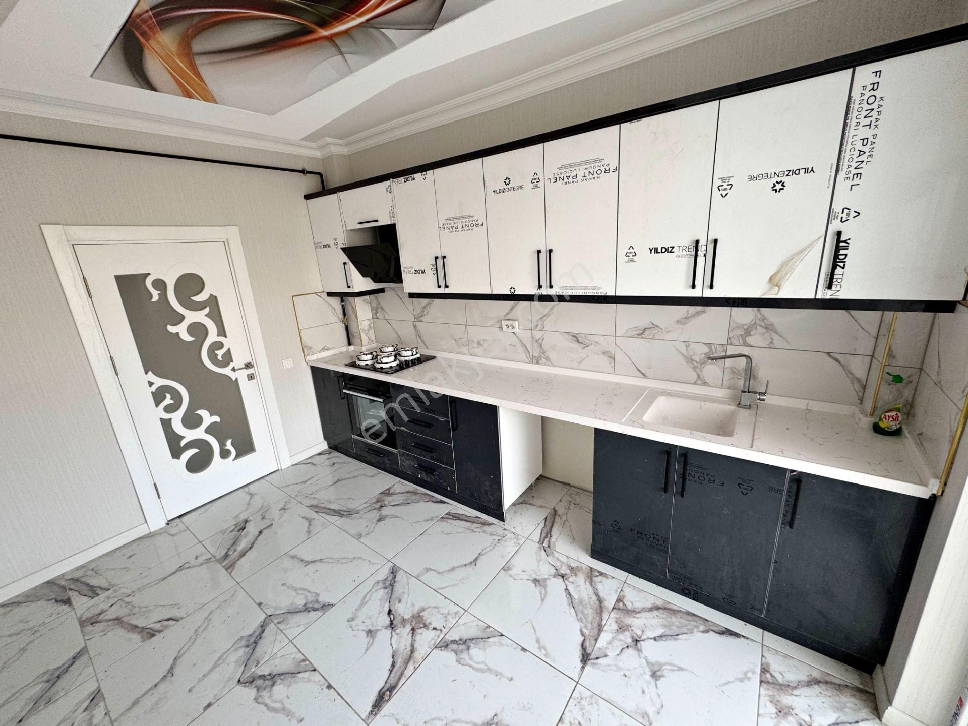 Sıfır 3+1 Site İçinde Cadde Üzeri Manzaralı K.otopark İskanlı - Görsel 25