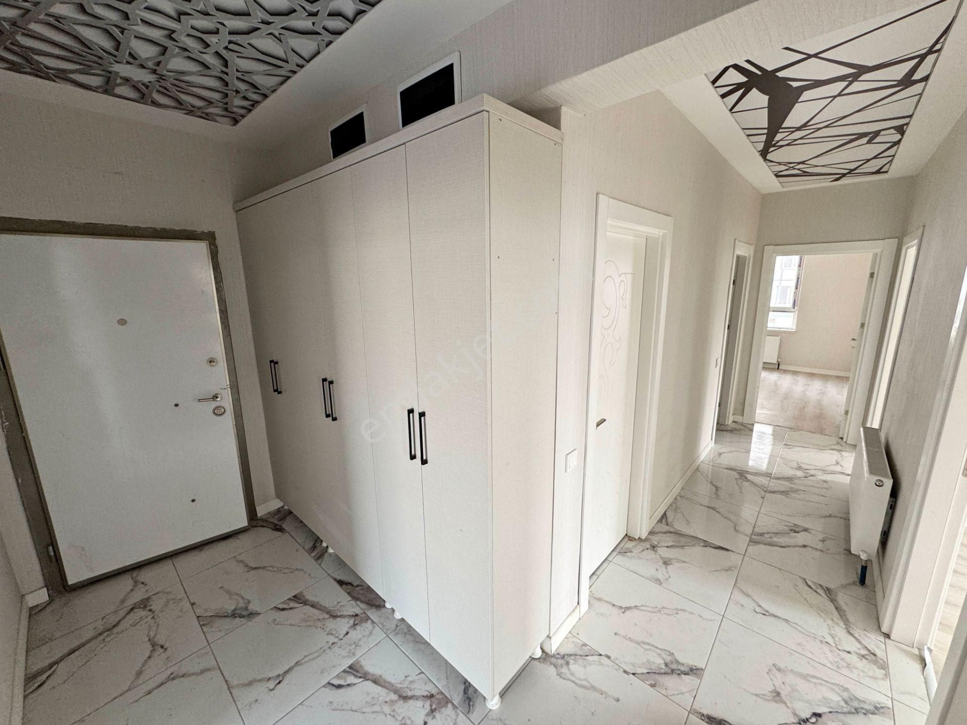 Sıfır 3+1 Site İçinde Cadde Üzeri Manzaralı K.otopark İskanlı - Görsel 24