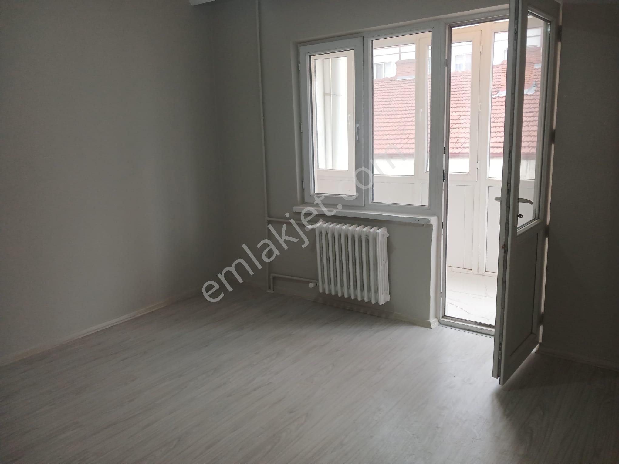 Kaçırmayın Tepebaşı Mamure Mah. Çarşıya Yakın Satılık 2+1 Bakımlı Daire - Görsel 22