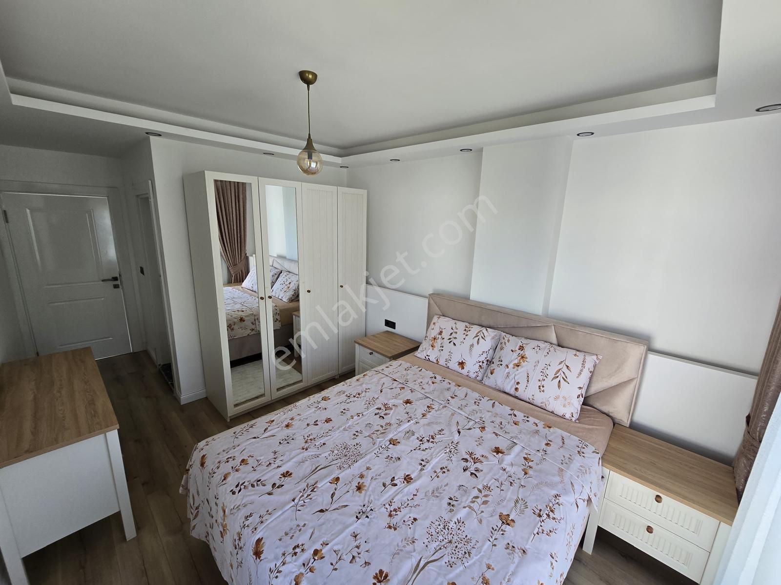 Efeler’de Tam Müstakil 260 M2 Arsa İçerisinde, Eşyalı Lüks Villa - Görsel 25