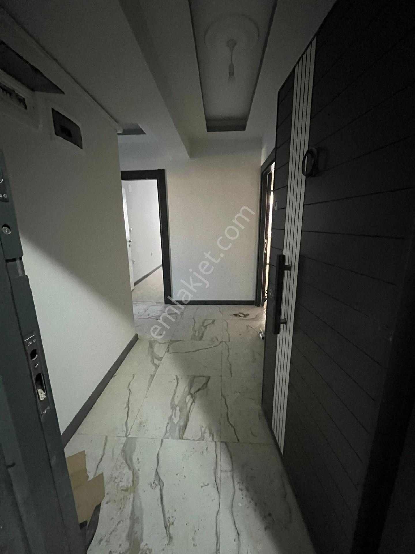 Burhaniye Hürriyet Mah. 3+1 Satılık Daire