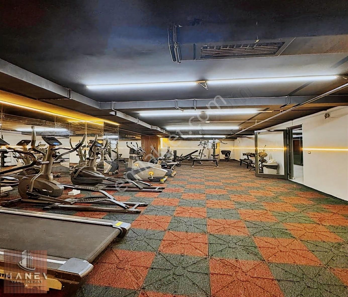 Hanev'den Satılık Eşyalı Lüks Daire Metrobüse Yürüme Mesafesinde - Görsel 8