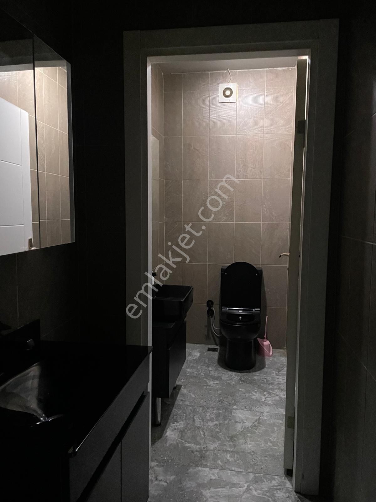 Tuzlada Merkezi Konum Marka Değeri Olan Hazır Restoran İş Yeri - Görsel 5