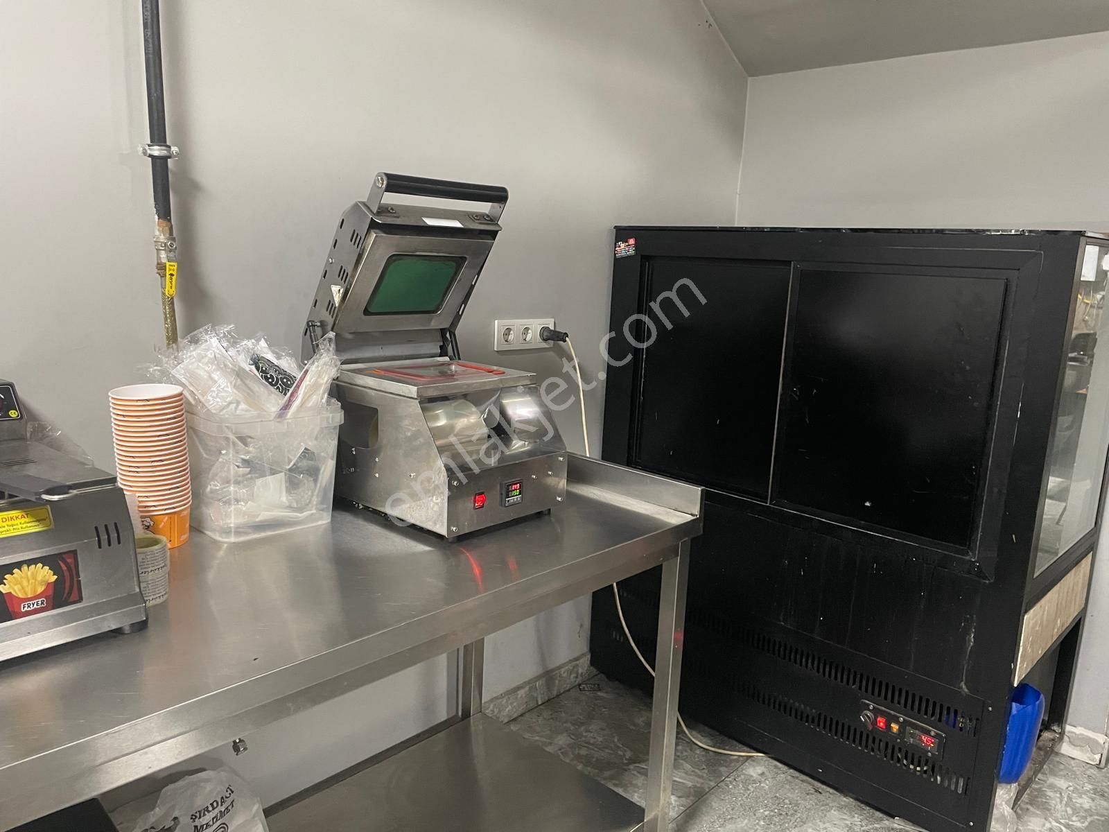 Tuzlada Merkezi Konum Marka Değeri Olan Hazır Restoran İş Yeri - Görsel 22