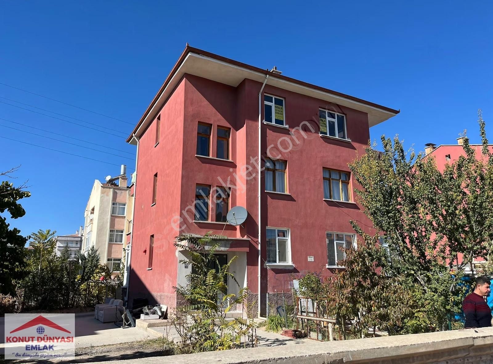 Bosnada Üniversite Yakın Her Kat Tek Daire 3 Katlıda 3 Kat Dair - Görsel 16