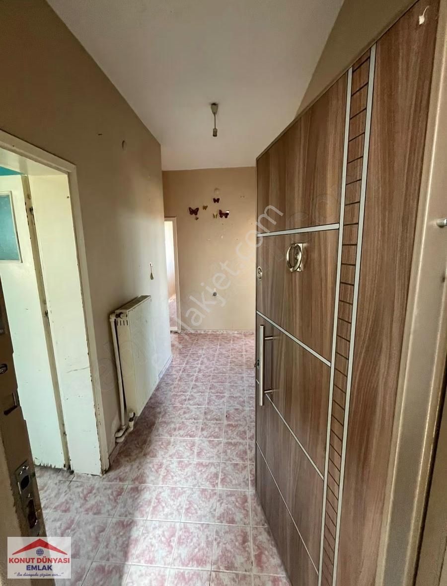 Bosnada Üniversite Yakın Her Kat Tek Daire 3 Katlıda 3 Kat Dair - Görsel 10