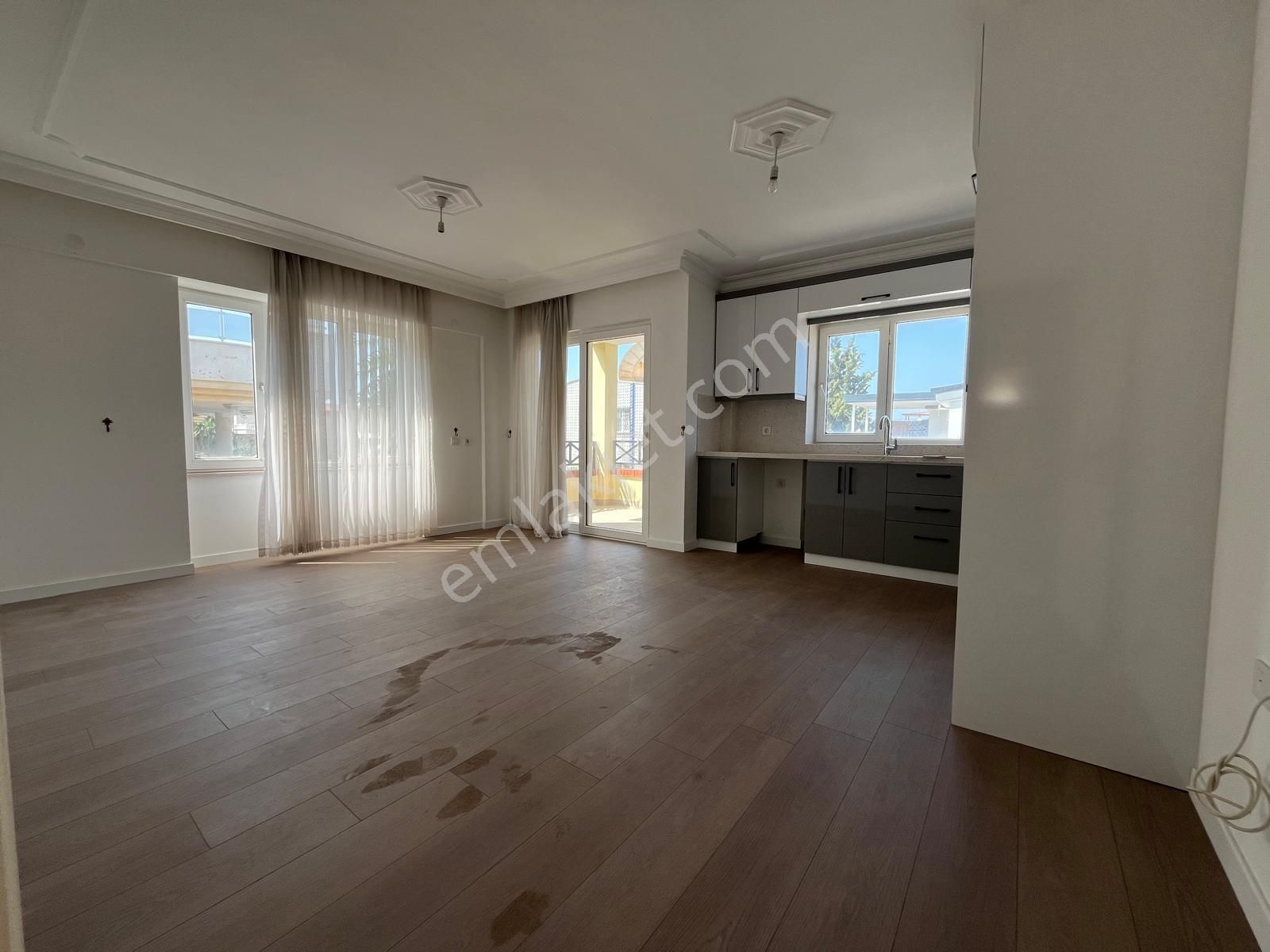 🏡 Çamlık Mahallesi’nde Denize Yakın | Havuzlu Sitede 4+1 Geniş Teraslı Dubleks 🌊-95 - Görsel 8