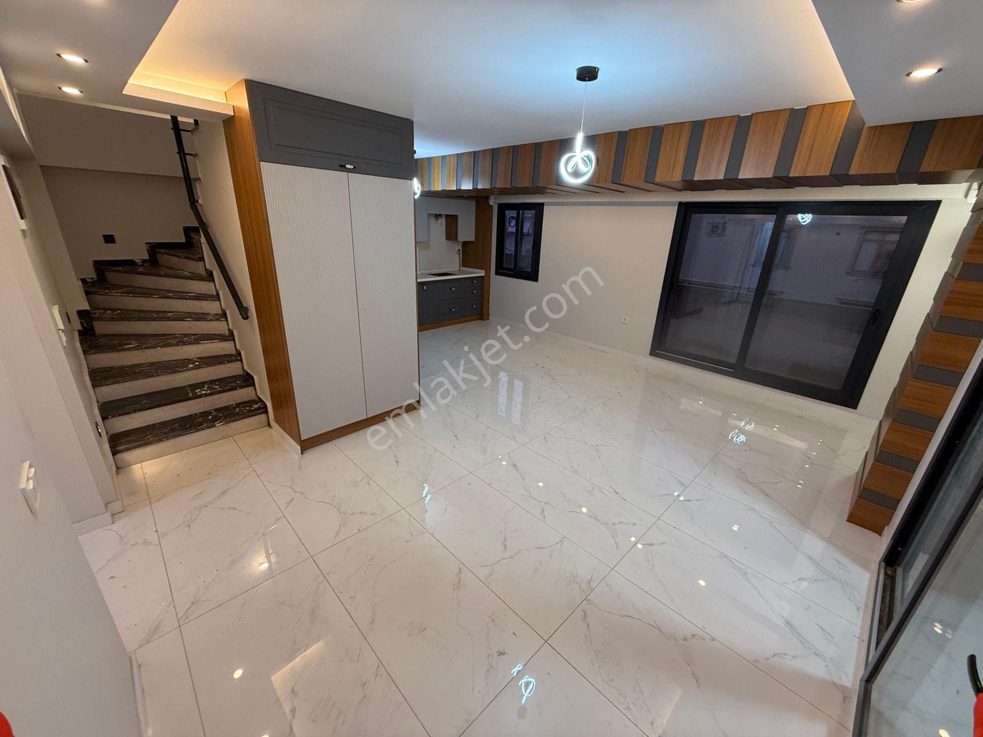 İzmir Dikili Gazipaşa Mahallesinde Satılık 2+1 Dubleks Daire - Görsel 2