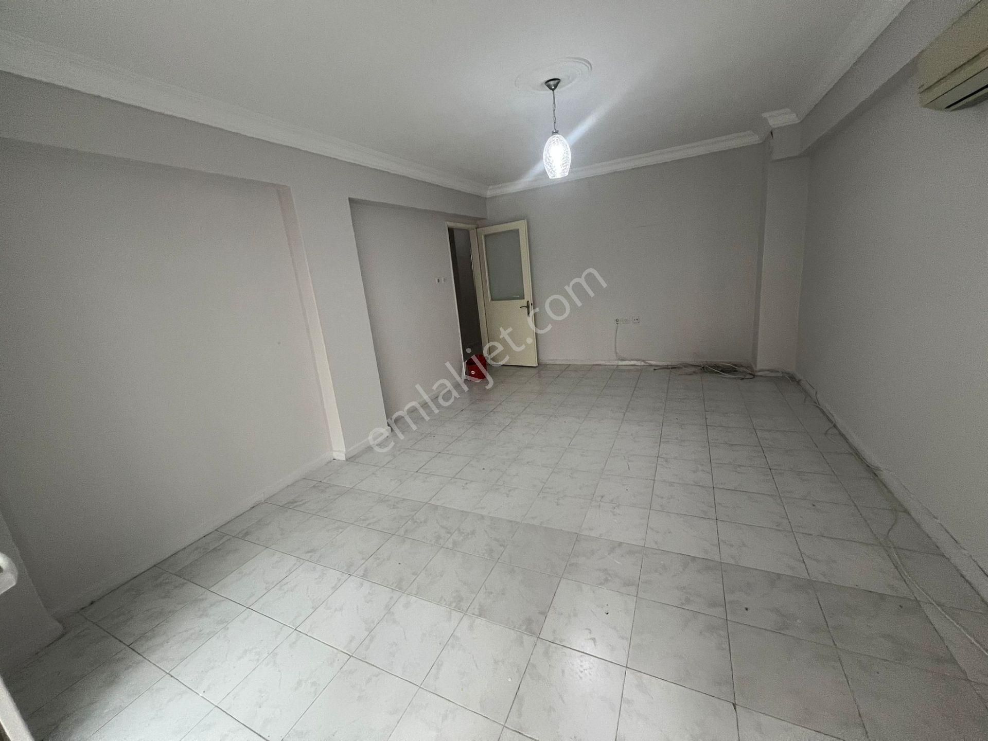 Acill Buca Hürriyet Mah.de 2+1 120m2 Ayrı Mutfak Arakat Satılık Daire - Görsel 6