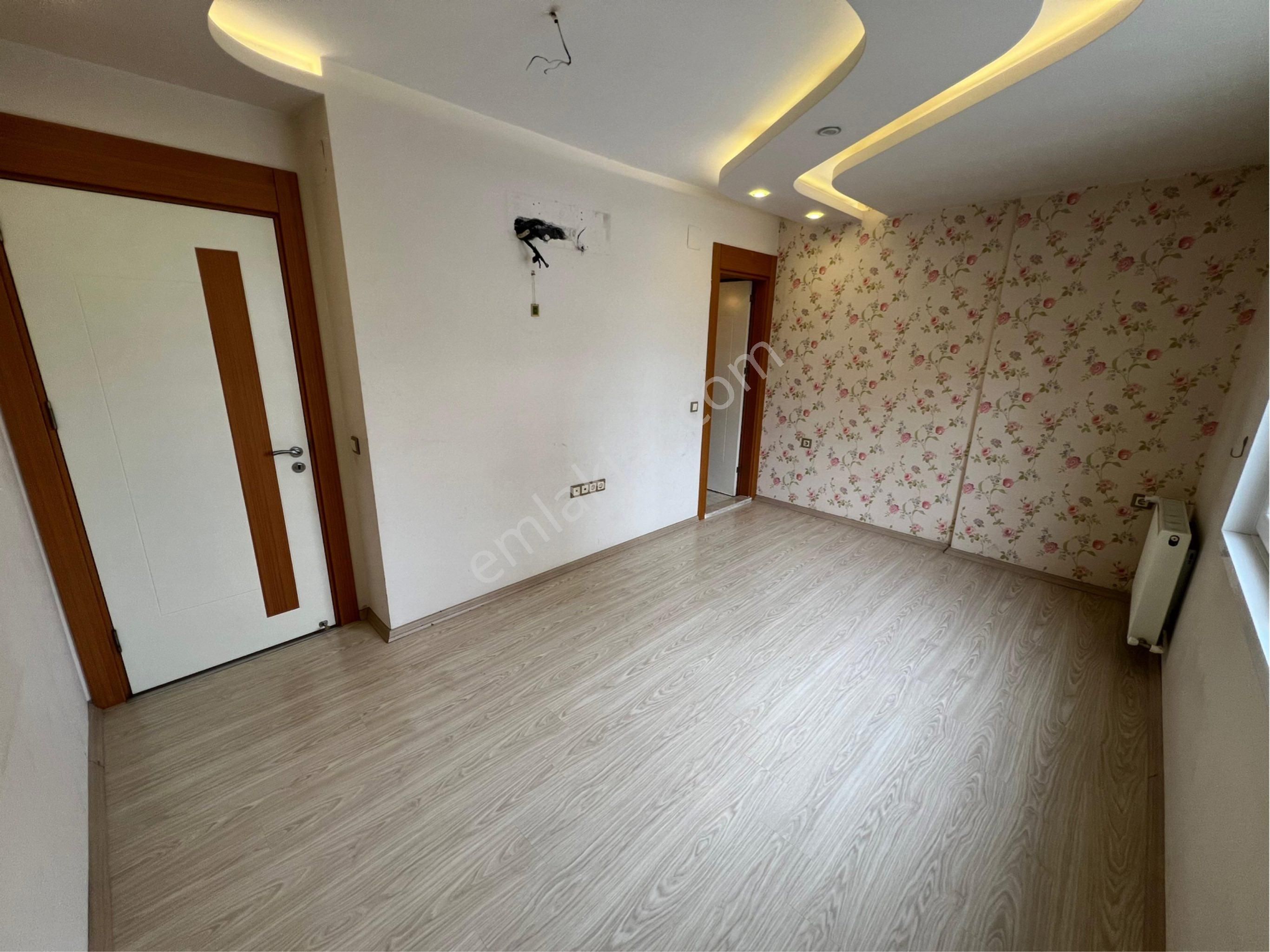 Gürselpaşa Mahallesi 3+1 Kapalı M. Kombili Doğalgazlı Cazip Kiralık Daire - Görsel 9