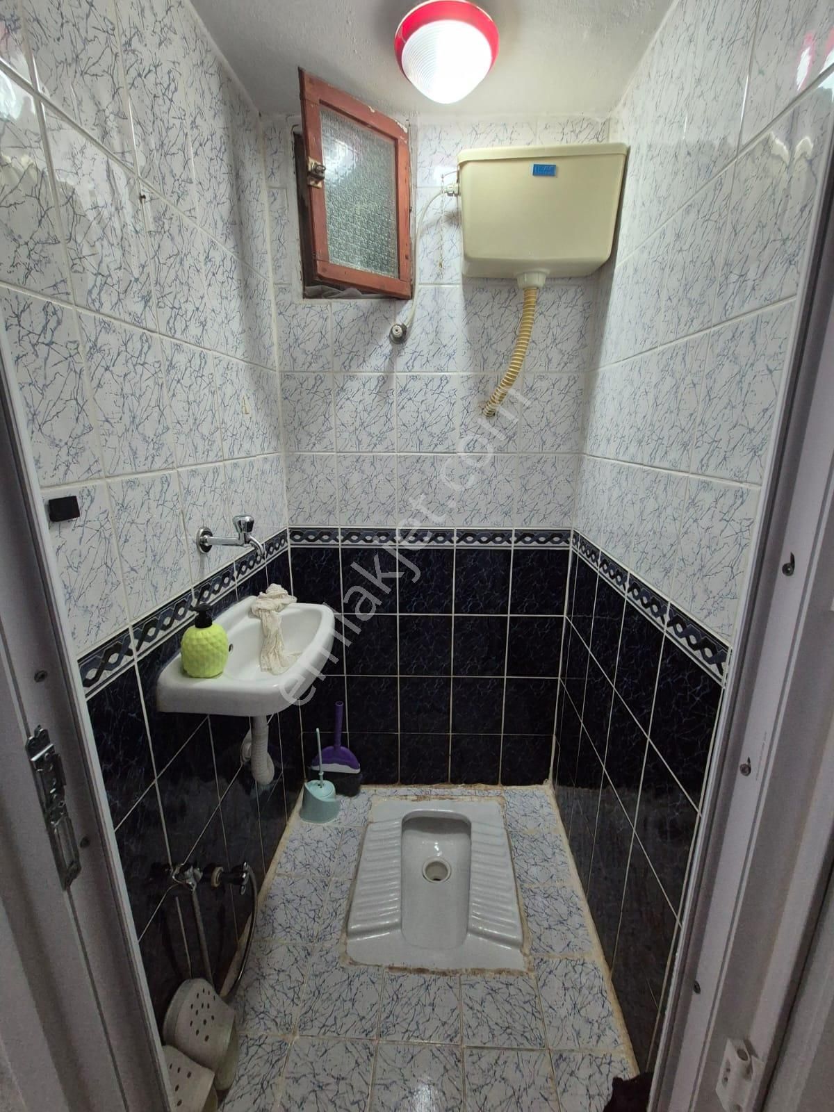 Metrobüse Yürüme Mesafesinde Geniş Satılık 2+1 Arakat Daire - Görsel 25
