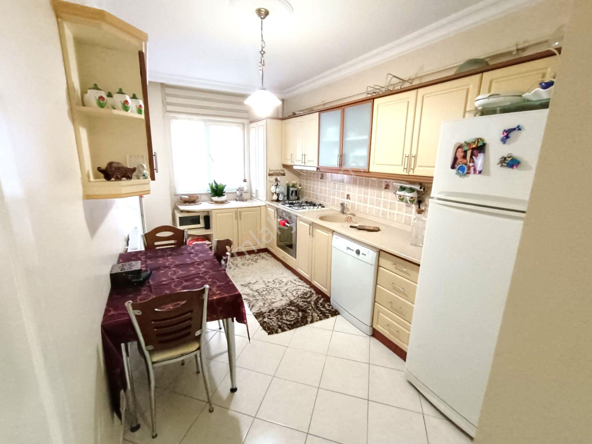 Tekirdağ Çorlu Kazimiye Mahallesinde 3+1 /136 M2 Ebeveyn Banyolu Site İçinde Satılık Daire - Görsel 3