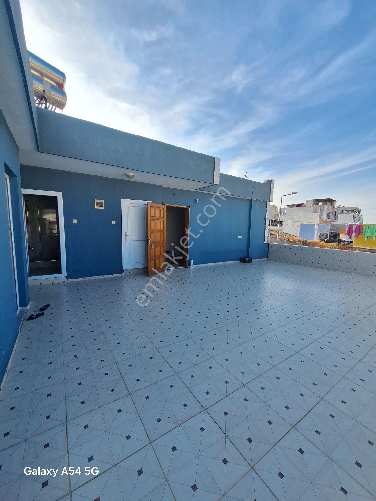 Adana Sarıçam Beyceli Mah. 2.5 Katlı Satılık Müstakil 2.5 Katlı - Görsel 3